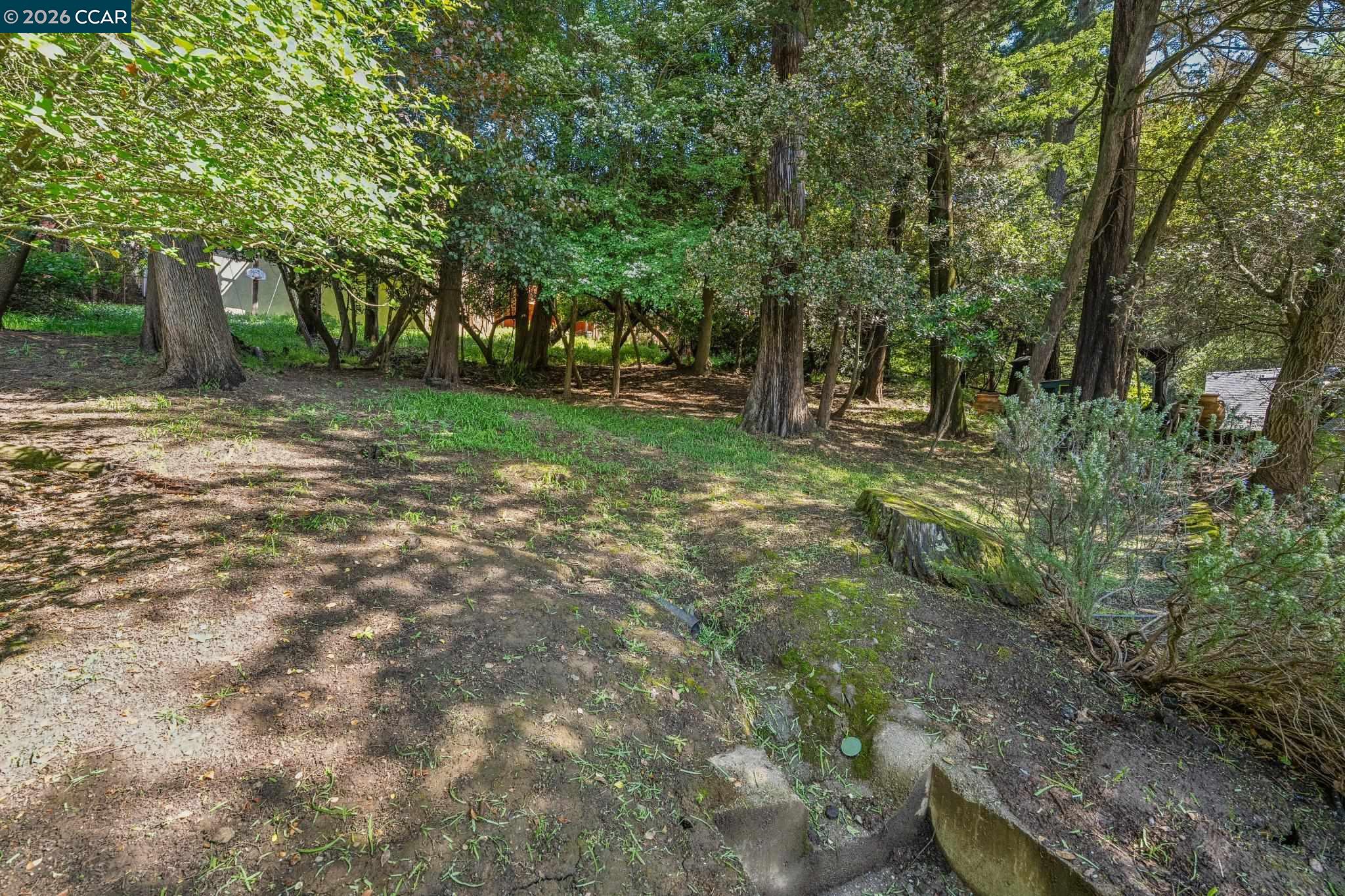 Detail Gallery Image 43 of 47 For 6728 Aitken Dr, Oakland,  CA 94611 - 2 Beds | 1 Baths