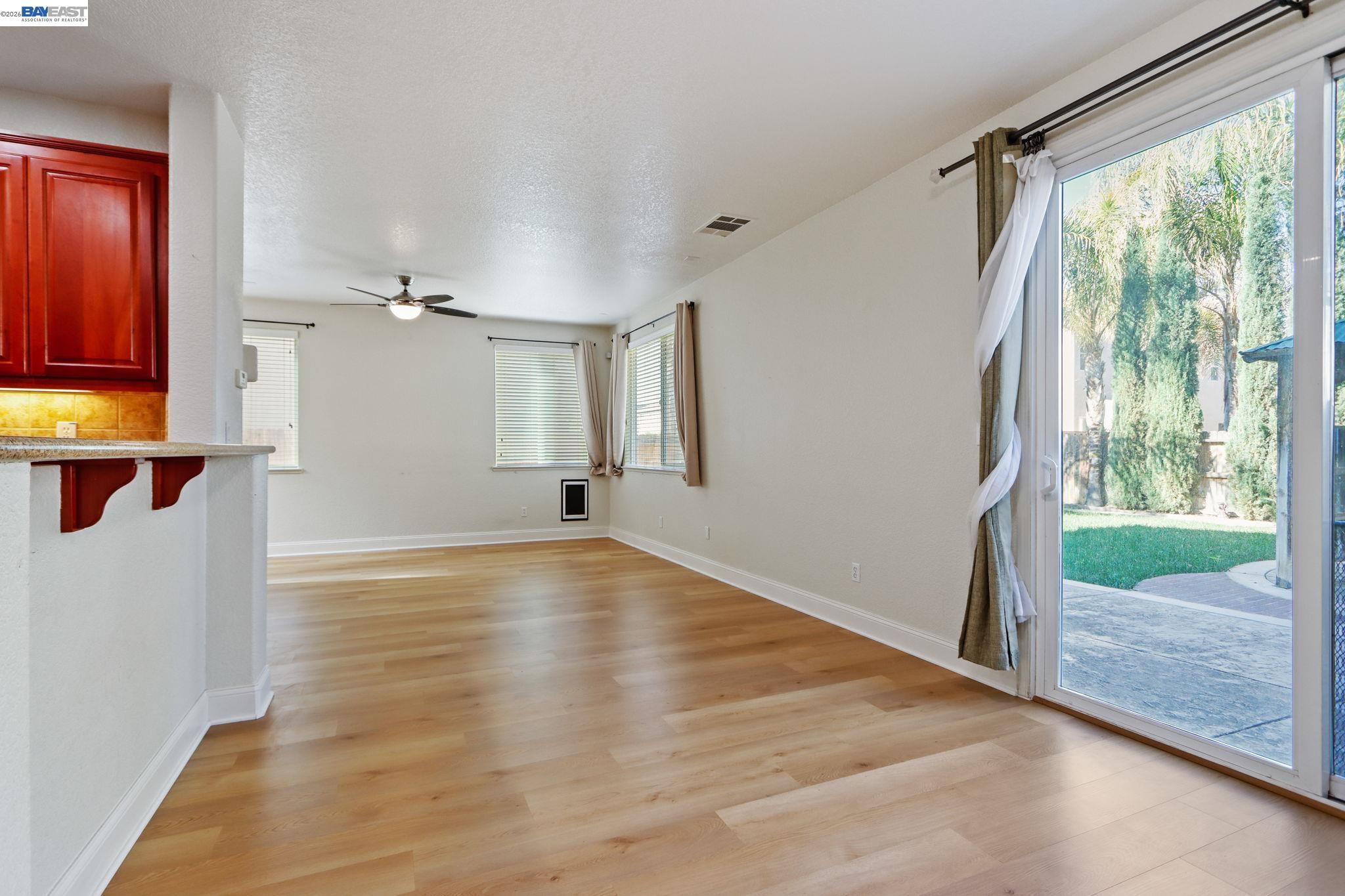 Detail Gallery Image 8 of 36 For 1688 Wilde Dr, Discovery Bay,  CA 94505 - 4 Beds | 2/1 Baths