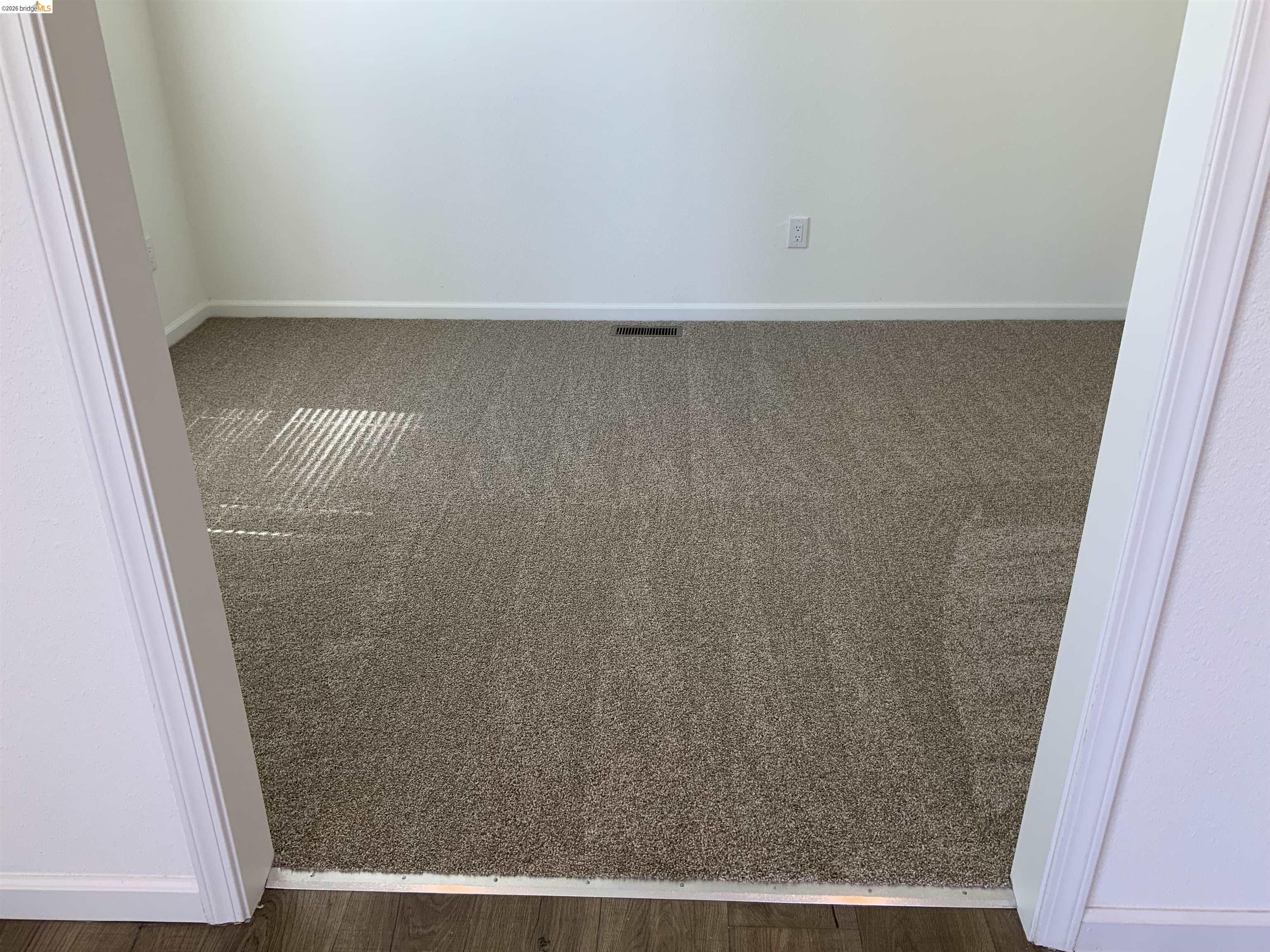 Detail Gallery Image 15 of 35 For 214 Maui Dr., Pittsburg,  CA 94565-0000 - 2 Beds | 2 Baths