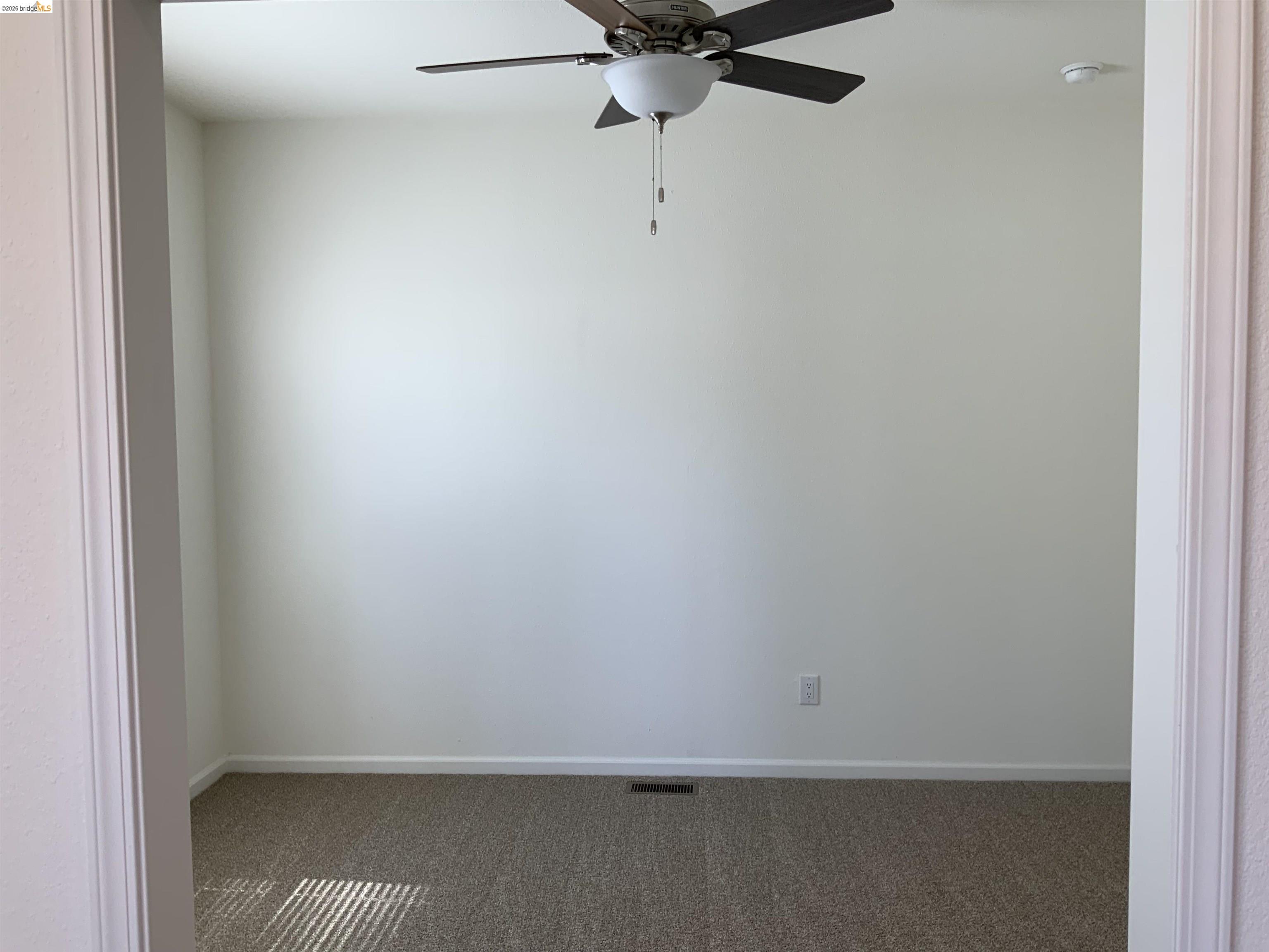 Detail Gallery Image 16 of 35 For 214 Maui Dr., Pittsburg,  CA 94565-0000 - 2 Beds | 2 Baths