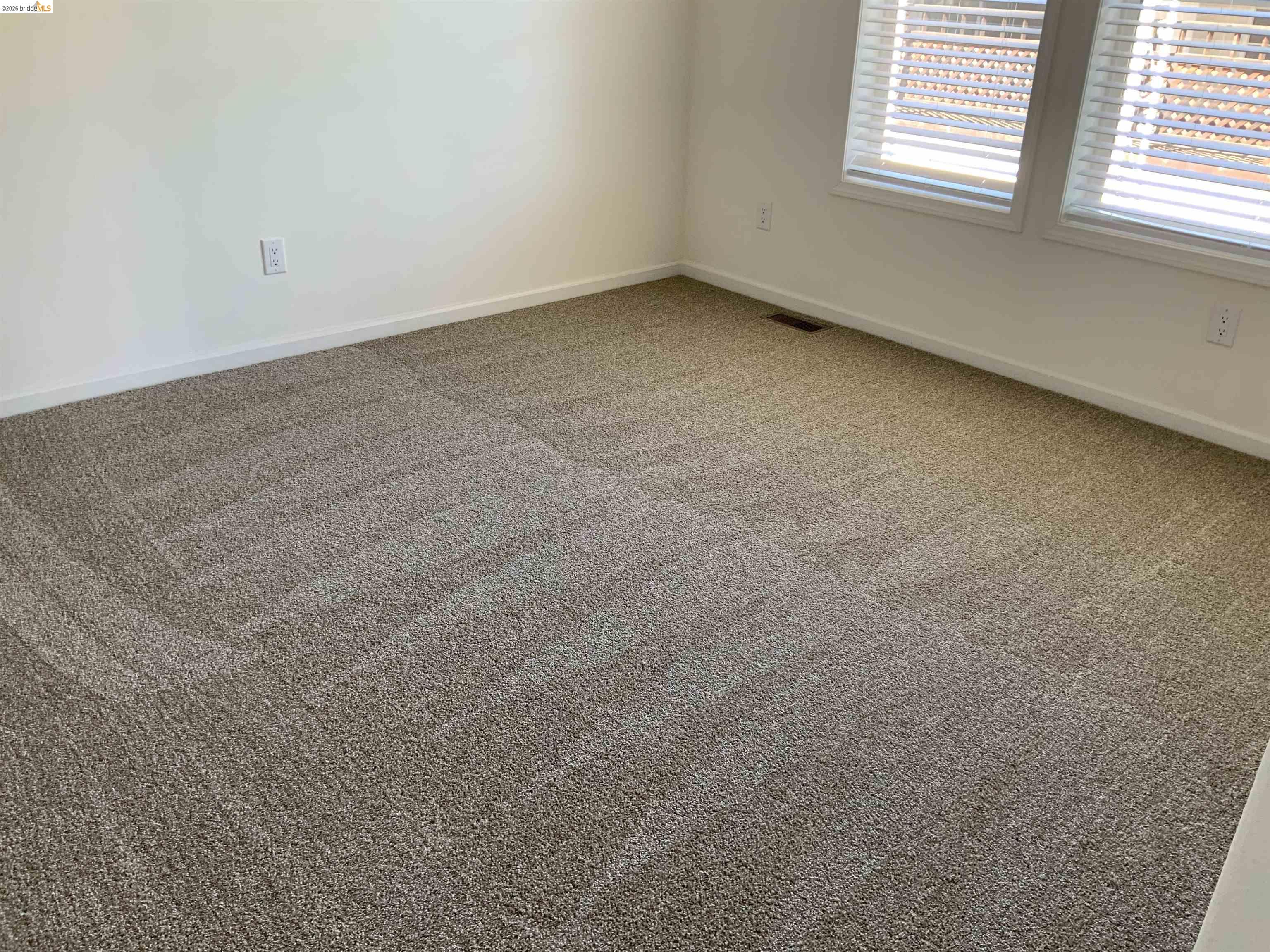 Detail Gallery Image 22 of 35 For 214 Maui Dr., Pittsburg,  CA 94565-0000 - 2 Beds | 2 Baths