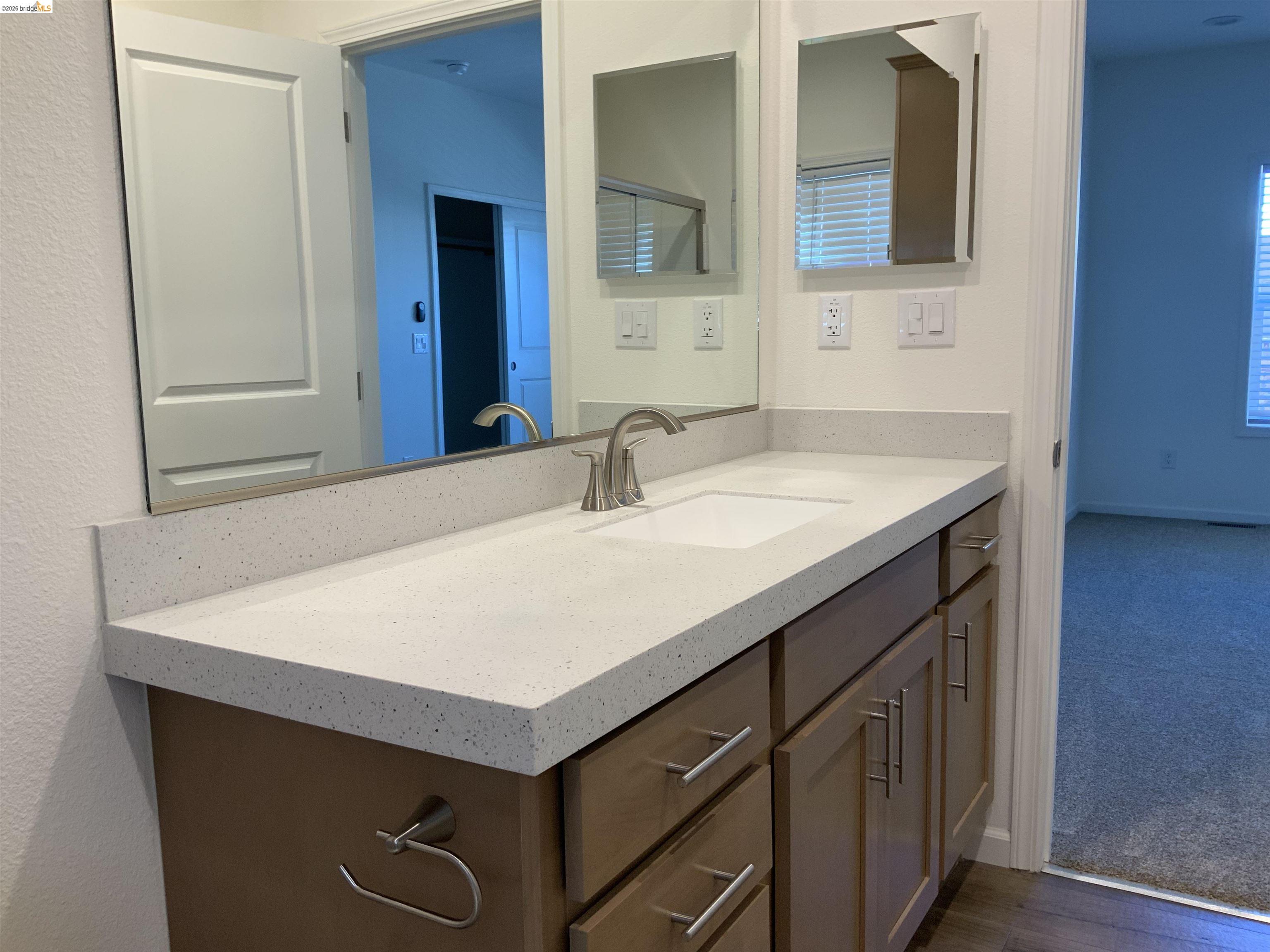 Detail Gallery Image 30 of 35 For 214 Maui Dr., Pittsburg,  CA 94565-0000 - 2 Beds | 2 Baths