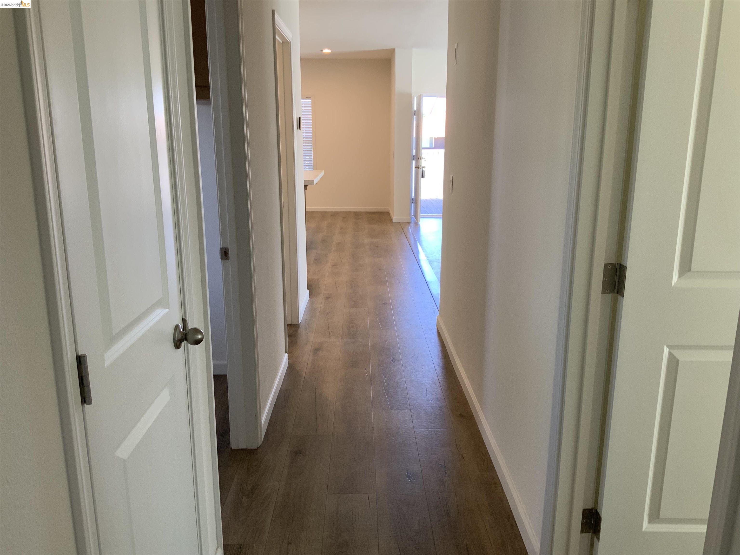 Detail Gallery Image 31 of 35 For 214 Maui Dr., Pittsburg,  CA 94565-0000 - 2 Beds | 2 Baths