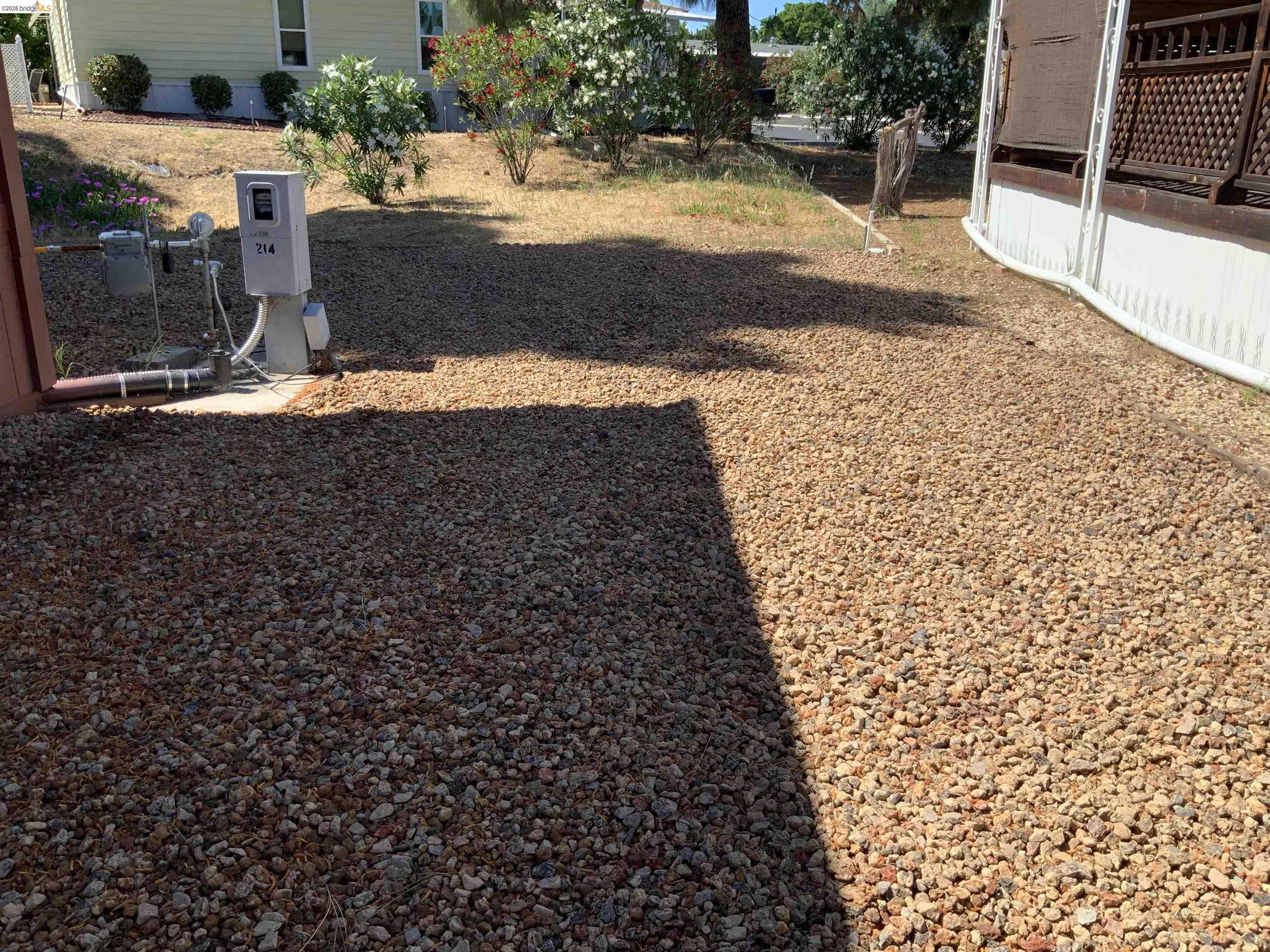 Detail Gallery Image 34 of 35 For 214 Maui Dr., Pittsburg,  CA 94565-0000 - 2 Beds | 2 Baths