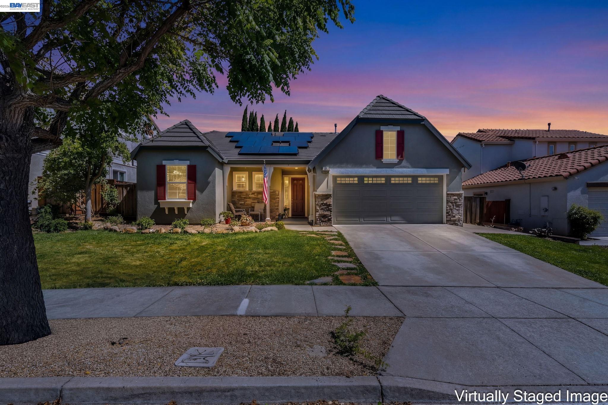 Detail Gallery Image 2 of 35 For 692 Canmore Ct, Brentwood,  CA 94513 - 4 Beds | 2 Baths