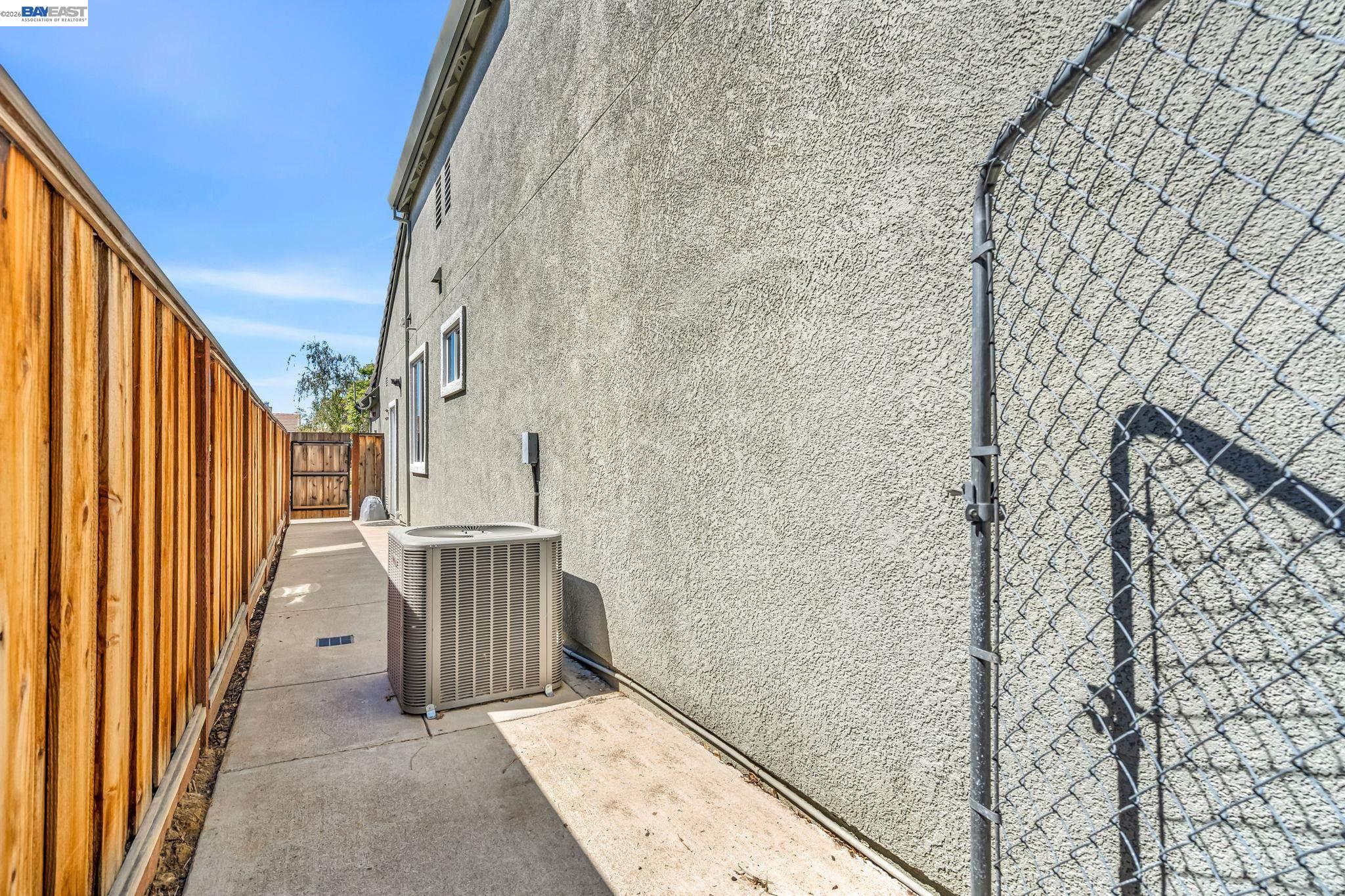 Detail Gallery Image 30 of 35 For 692 Canmore Ct, Brentwood,  CA 94513 - 4 Beds | 2 Baths