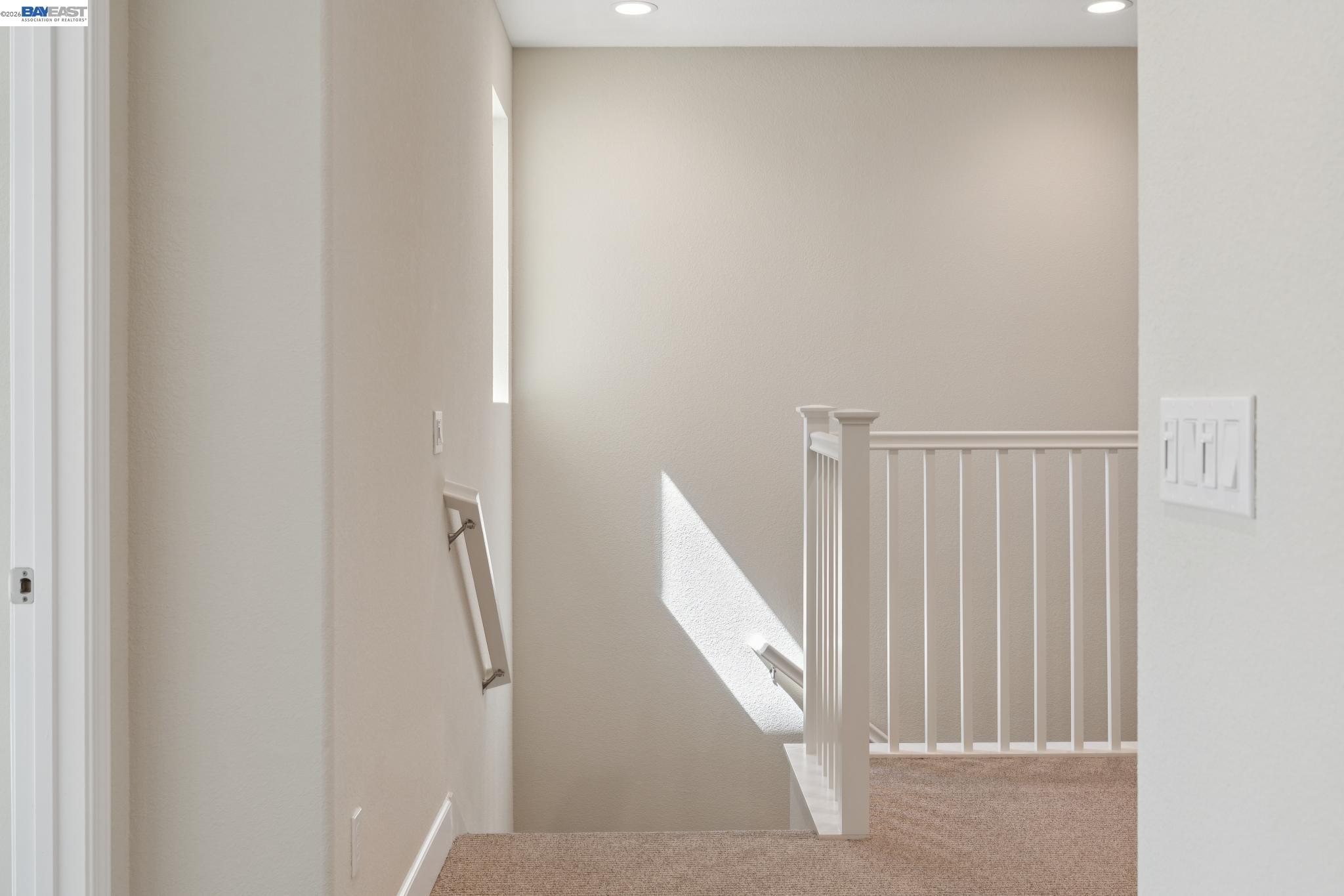 Detail Gallery Image 18 of 50 For 122 Creek View Cir, Fairfield,  CA 94533 - 5 Beds | 3 Baths