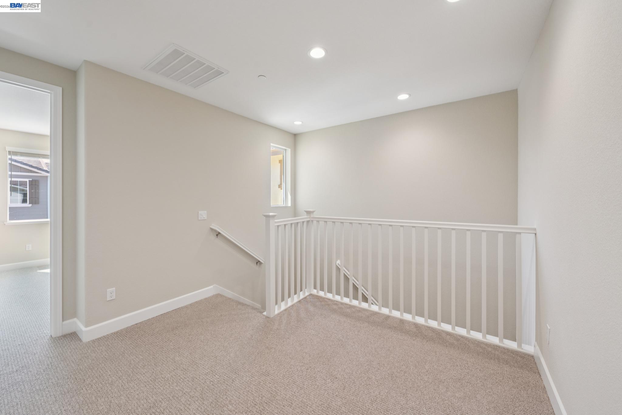 Detail Gallery Image 20 of 50 For 122 Creek View Cir, Fairfield,  CA 94533 - 5 Beds | 3 Baths