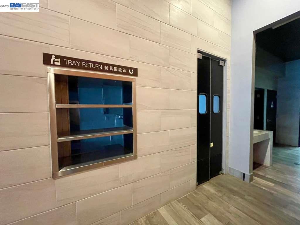 Detail Gallery Image 11 of 31 For , Oakland,  CA 94607 - – Beds | – Baths