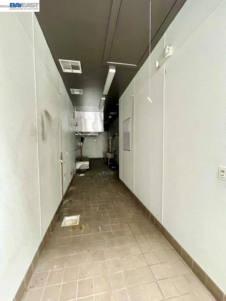 Detail Gallery Image 13 of 31 For , Oakland,  CA 94607 - – Beds | – Baths