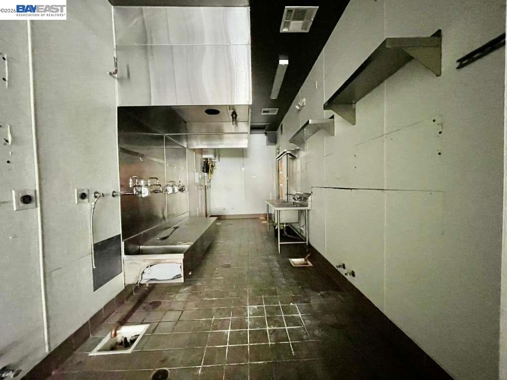 Detail Gallery Image 14 of 31 For , Oakland,  CA 94607 - – Beds | – Baths