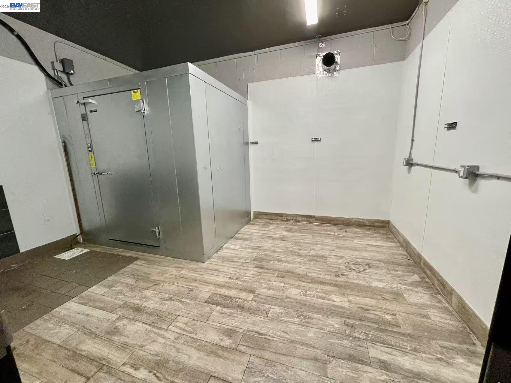 Detail Gallery Image 15 of 31 For , Oakland,  CA 94607 - – Beds | – Baths