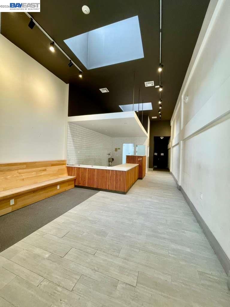 Detail Gallery Image 21 of 31 For , Oakland,  CA 94607 - – Beds | – Baths