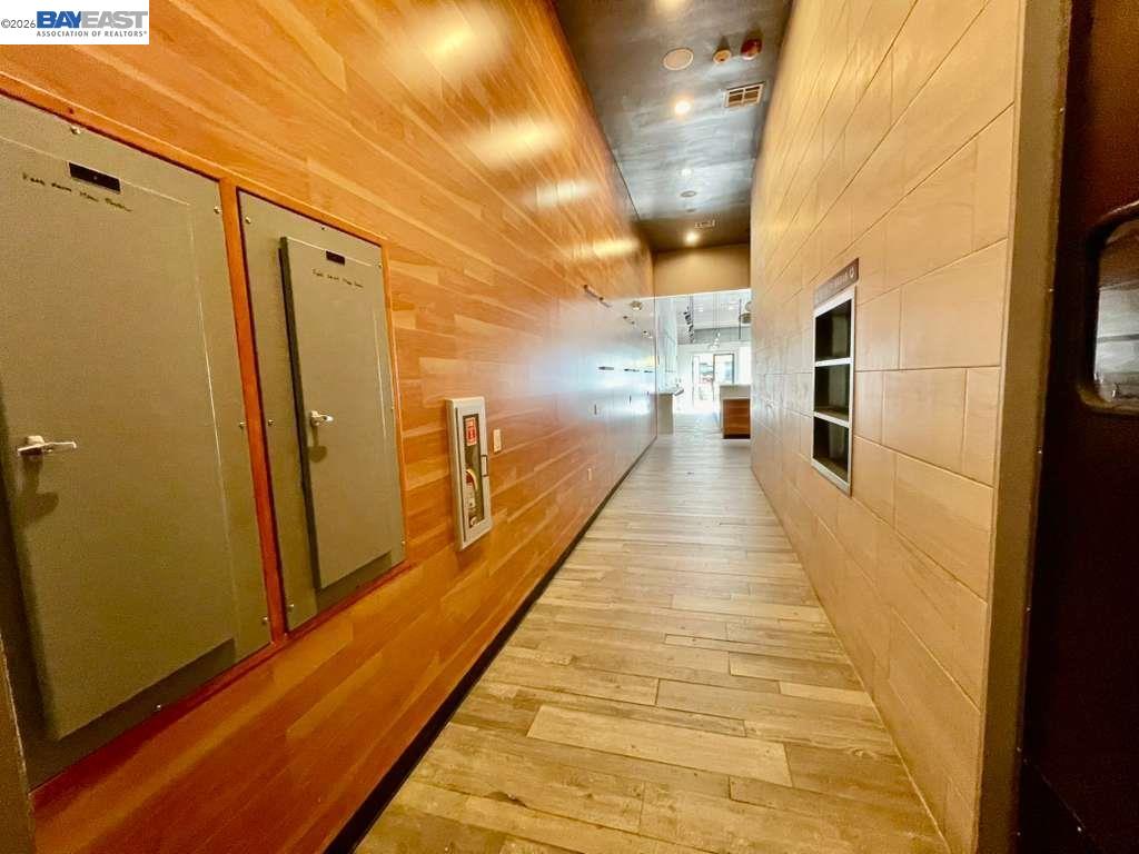 Detail Gallery Image 10 of 31 For , Oakland,  CA 94607 - – Beds | – Baths