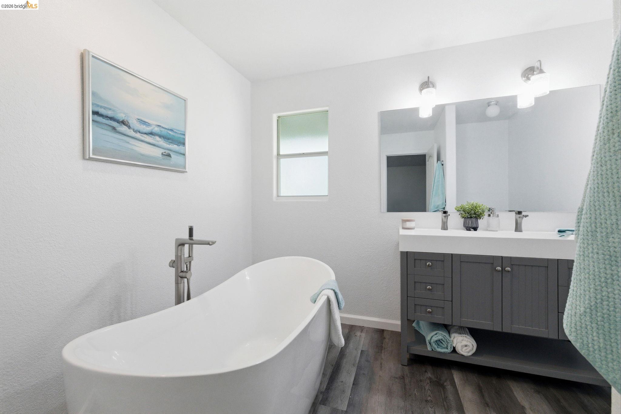 Detail Gallery Image 5 of 47 For 1071 Dogwood Dr, Murphys,  CA 95247 - 3 Beds | 2/1 Baths