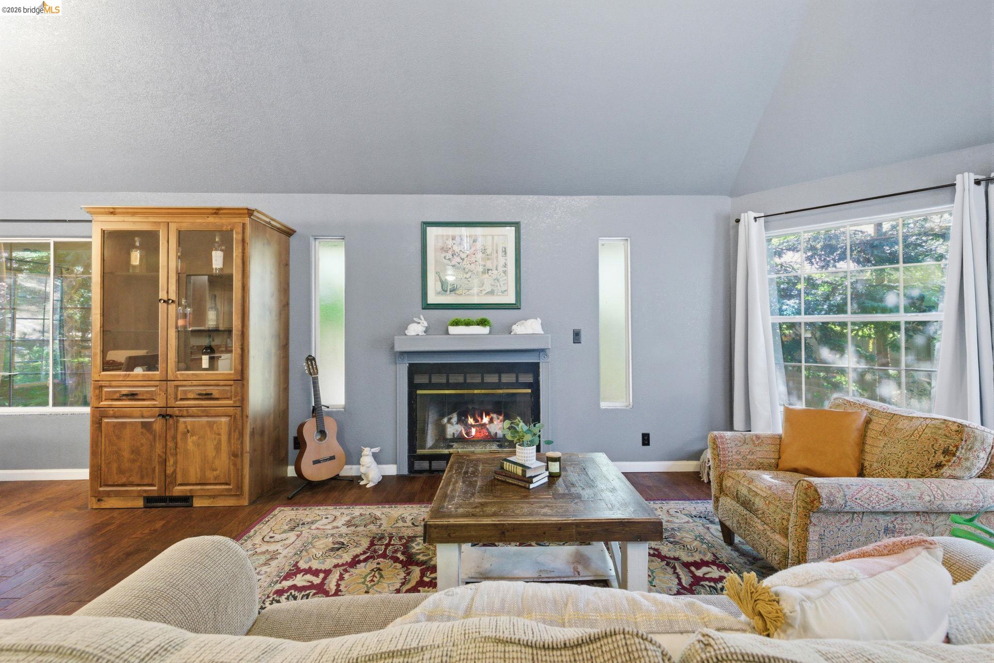 Detail Gallery Image 8 of 47 For 1071 Dogwood Dr, Murphys,  CA 95247 - 3 Beds | 2/1 Baths