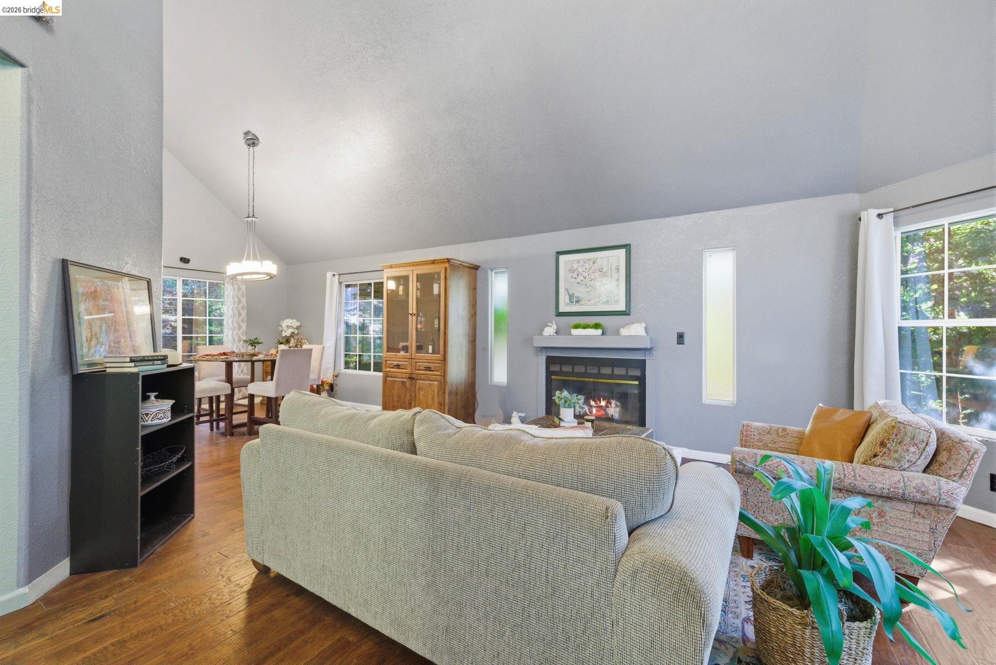 Detail Gallery Image 10 of 47 For 1071 Dogwood Dr, Murphys,  CA 95247 - 3 Beds | 2/1 Baths