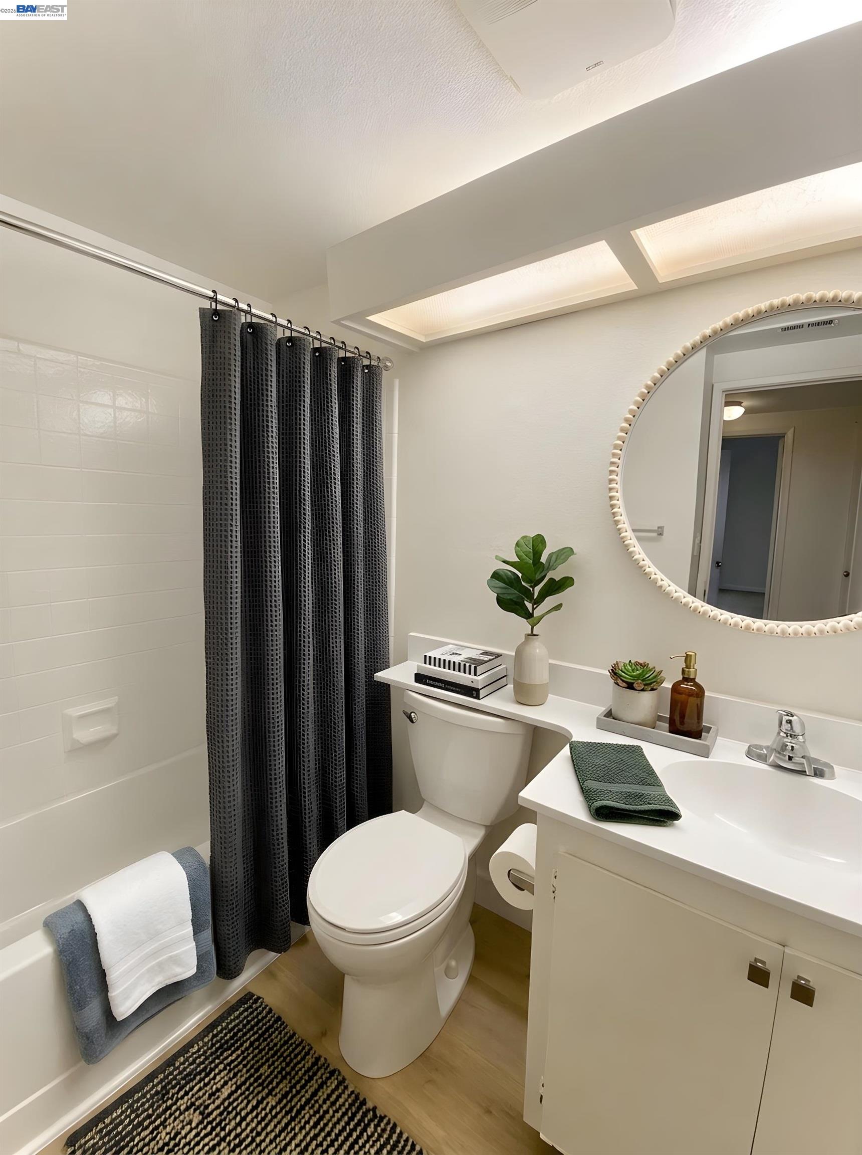 Photo #8: 41129605 Listing: Photo #8