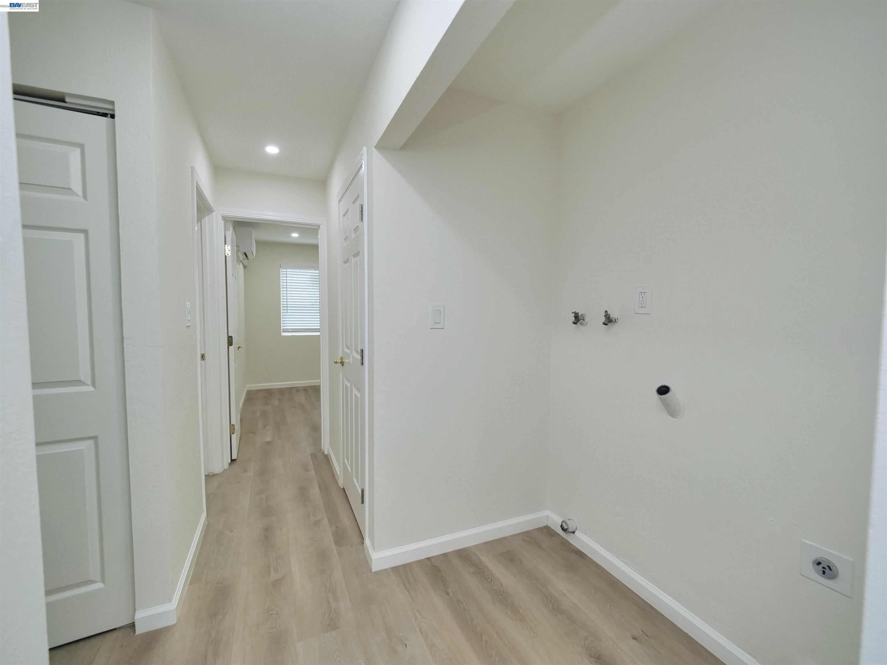 Detail Gallery Image 12 of 46 For 622 Alice St., Oakland,  CA 94607-4413 - – Beds | – Baths