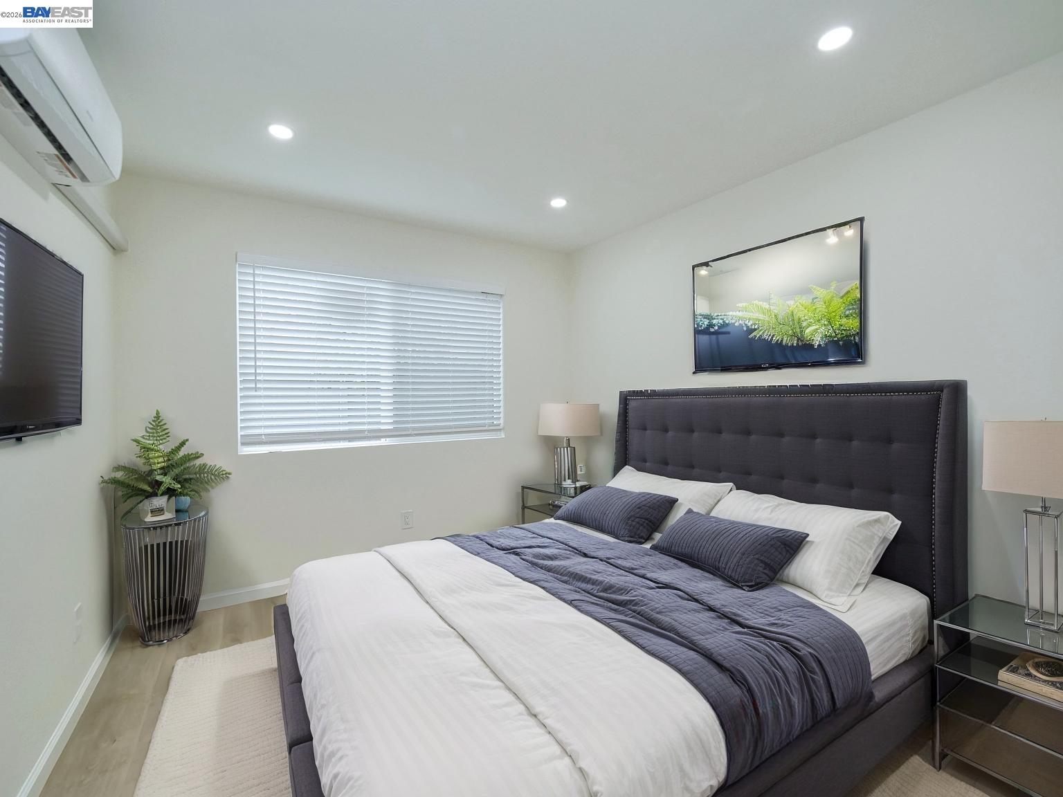 Detail Gallery Image 17 of 46 For 622 Alice St., Oakland,  CA 94607-4413 - – Beds | – Baths