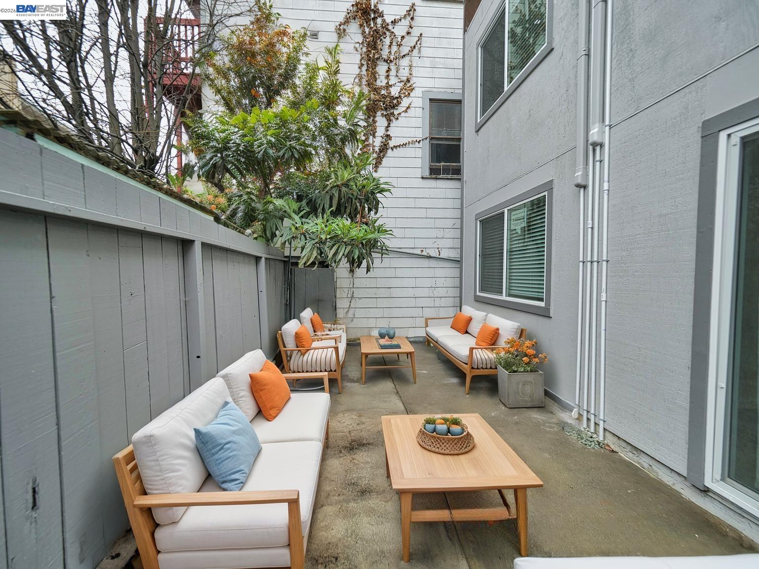 Detail Gallery Image 19 of 46 For 622 Alice St., Oakland,  CA 94607-4413 - – Beds | – Baths