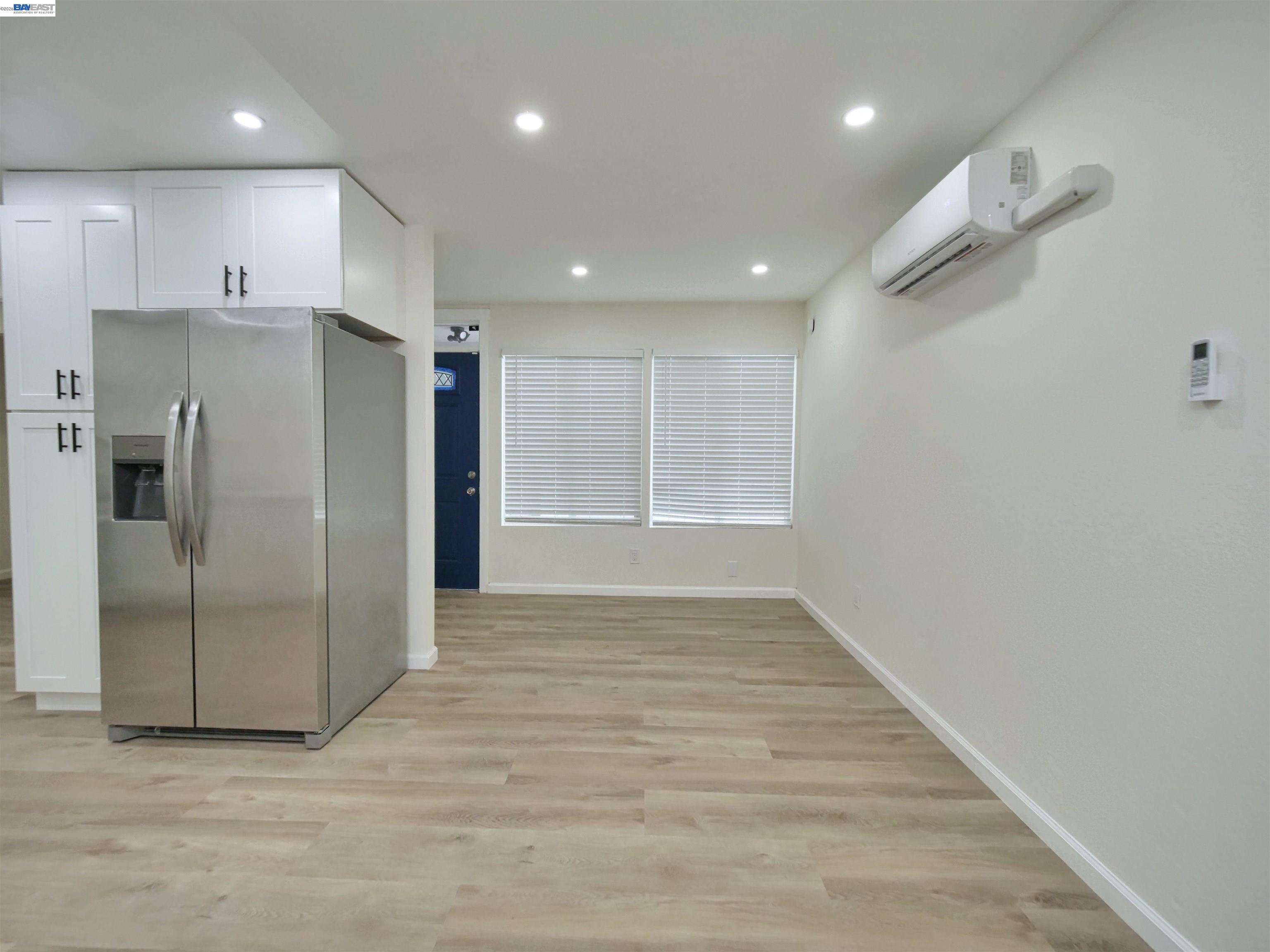 Detail Gallery Image 4 of 46 For 622 Alice St., Oakland,  CA 94607-4413 - – Beds | – Baths