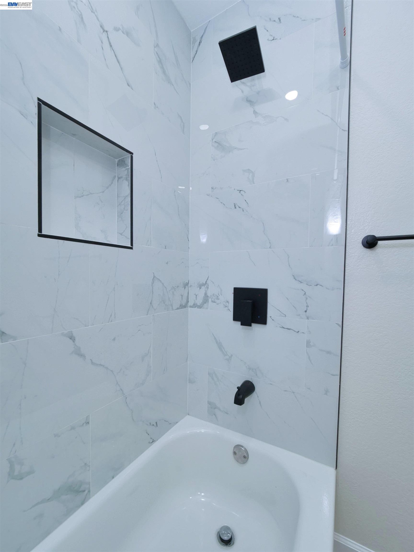 Detail Gallery Image 34 of 46 For 622 Alice St., Oakland,  CA 94607-4413 - – Beds | – Baths