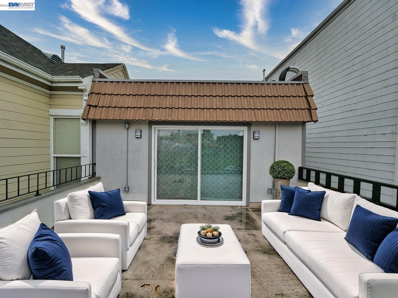 Detail Gallery Image 40 of 46 For 622 Alice St., Oakland,  CA 94607-4413 - – Beds | – Baths