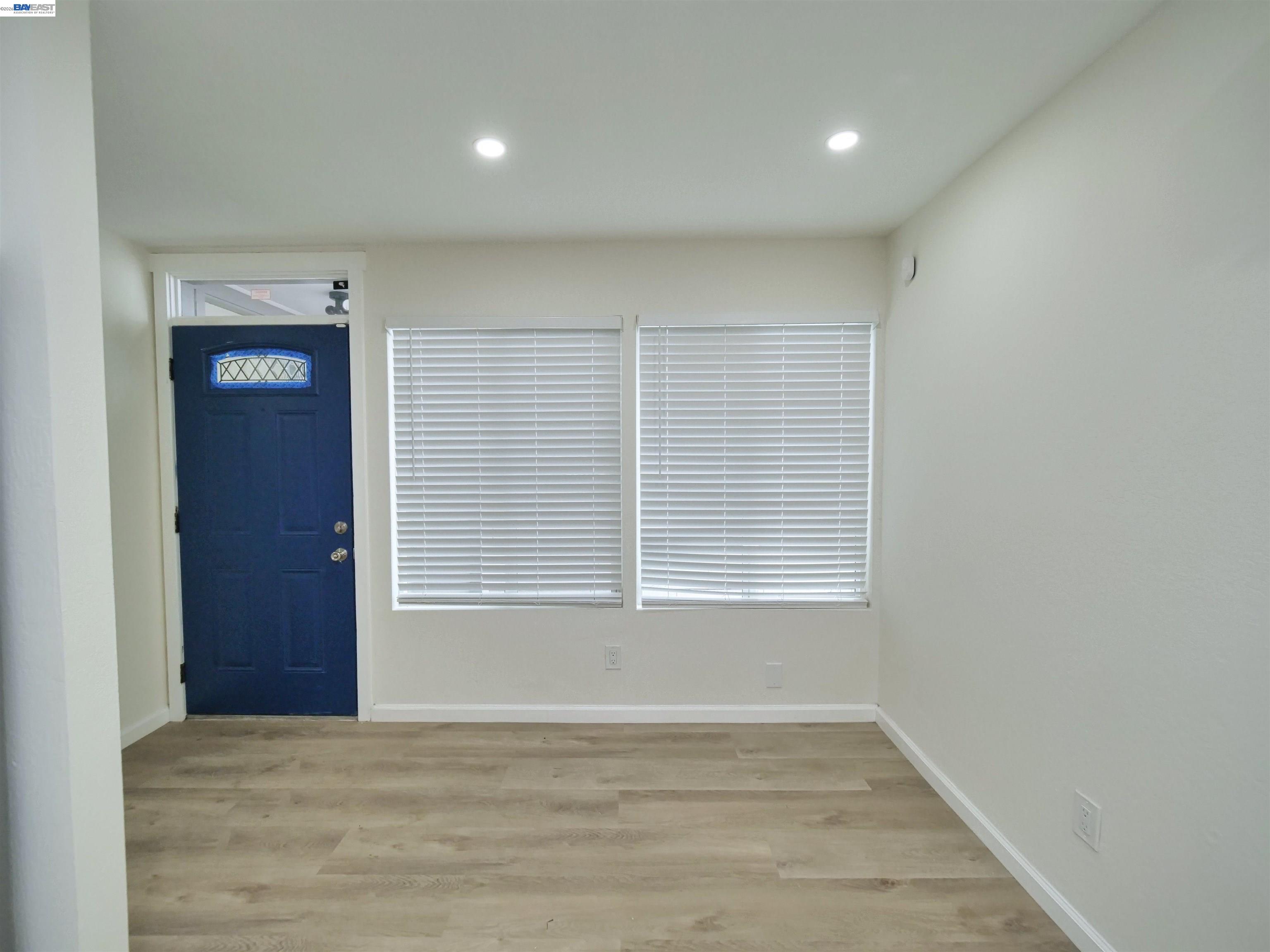 Detail Gallery Image 10 of 46 For 622 Alice St., Oakland,  CA 94607-4413 - – Beds | – Baths