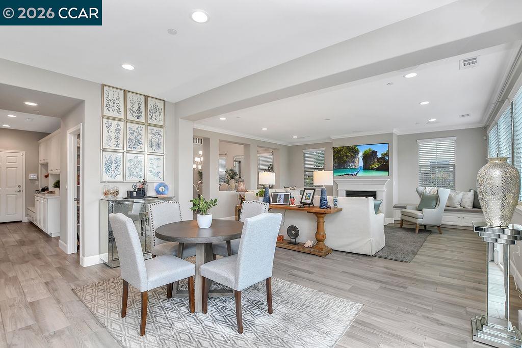 Detail Gallery Image 12 of 43 For 5449 Mountain Ridge Way, Antioch,  CA 94531 - 5 Beds | 4 Baths