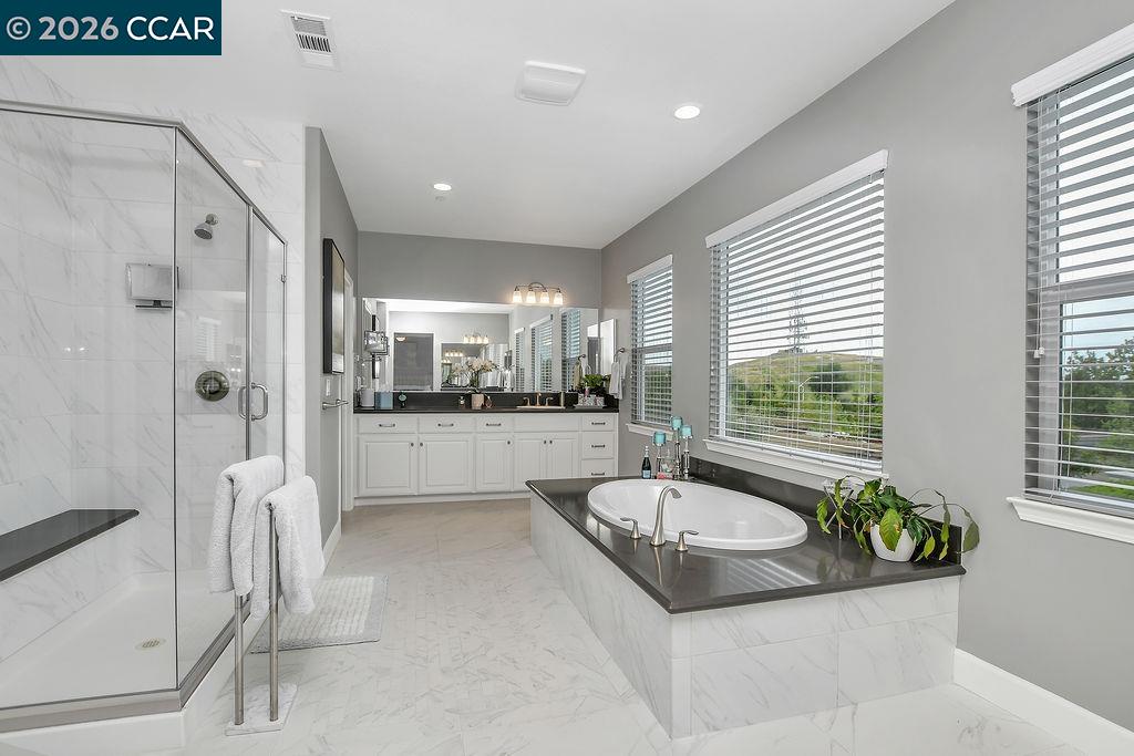 Detail Gallery Image 21 of 43 For 5449 Mountain Ridge Way, Antioch,  CA 94531 - 5 Beds | 4 Baths