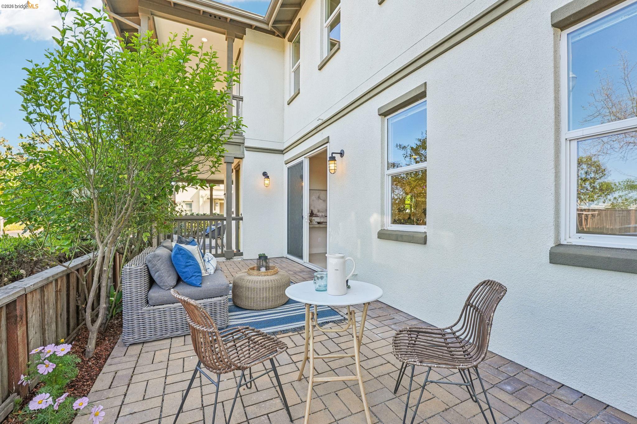 Detail Gallery Image 11 of 60 For 2770 Bette St, Alameda,  CA 94501 - 4 Beds | 3/1 Baths