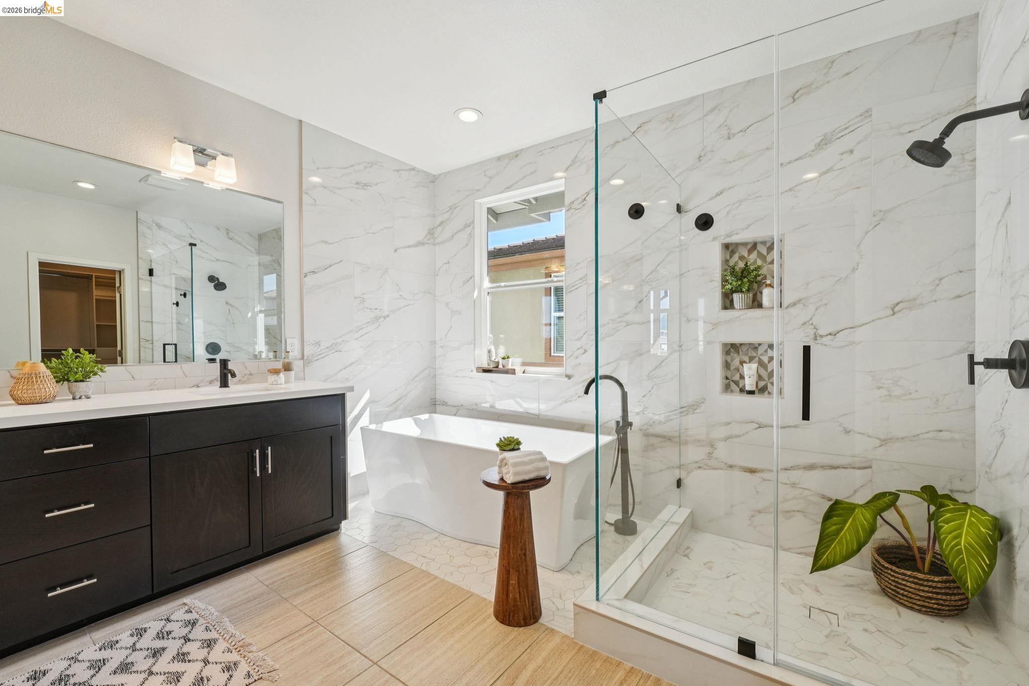 Detail Gallery Image 34 of 60 For 2770 Bette St, Alameda,  CA 94501 - 4 Beds | 3/1 Baths