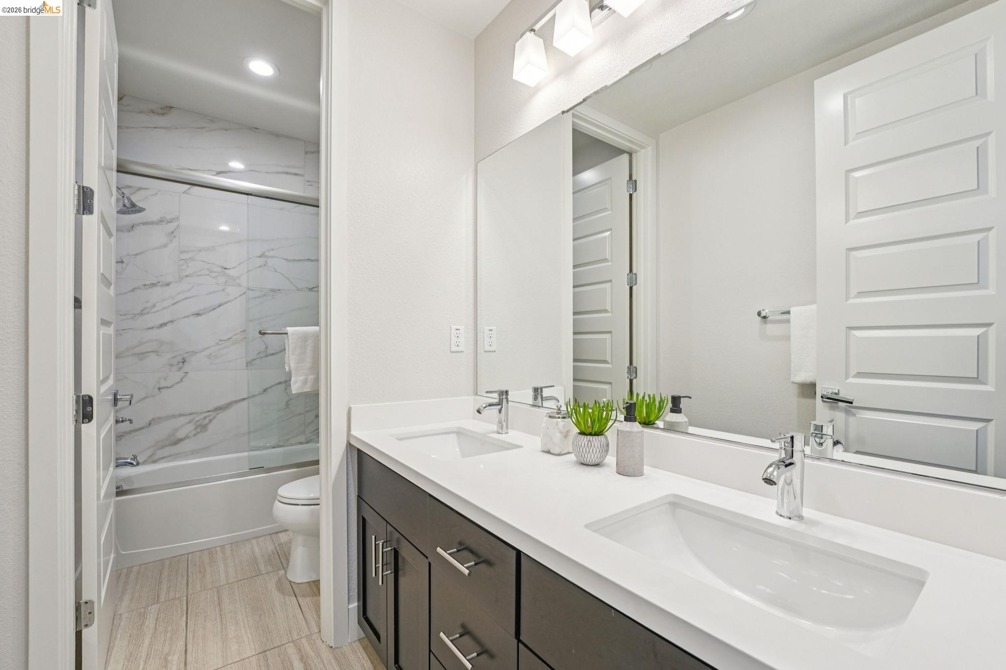 Detail Gallery Image 38 of 60 For 2770 Bette St, Alameda,  CA 94501 - 4 Beds | 3/1 Baths