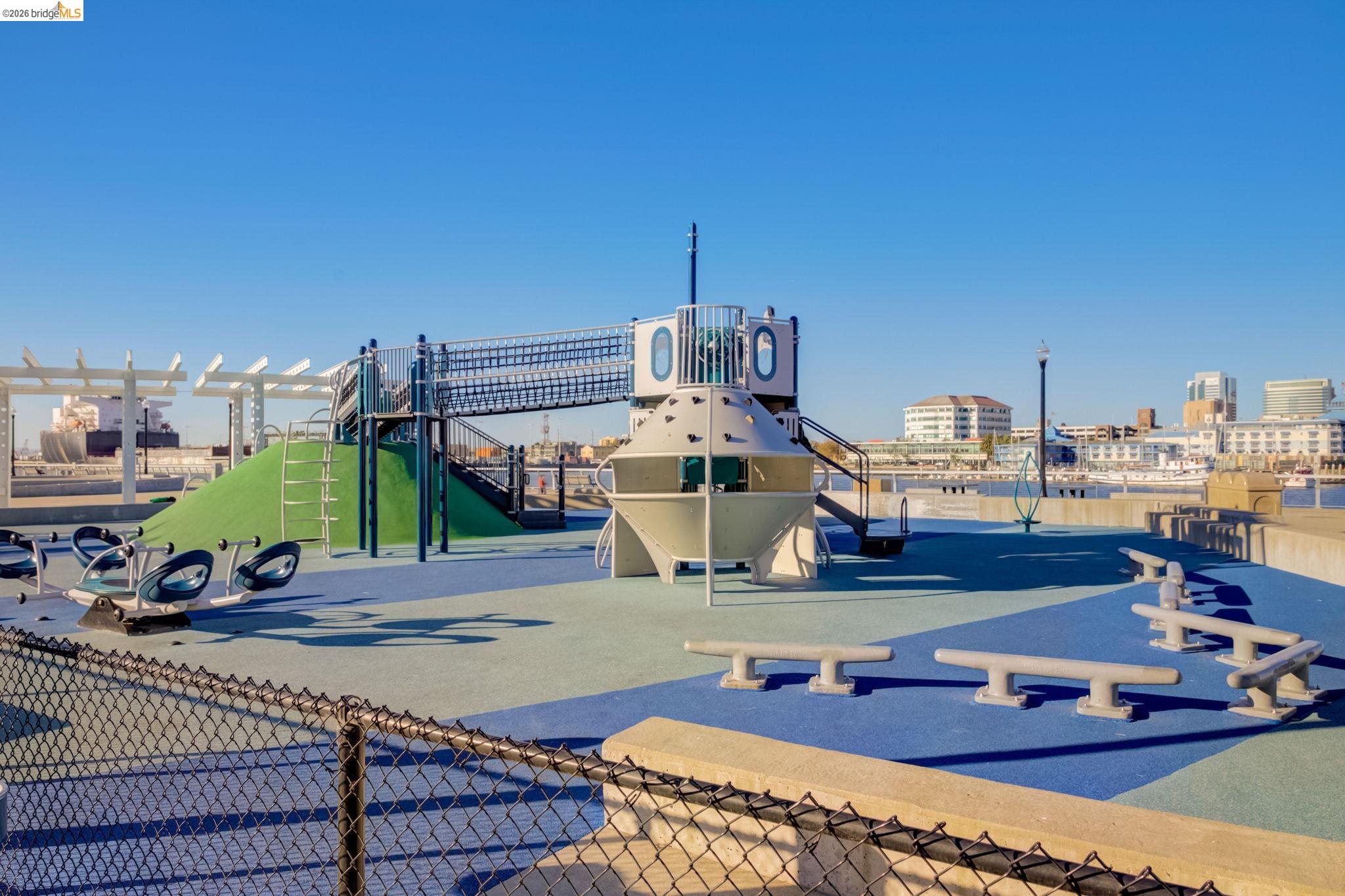 Detail Gallery Image 59 of 60 For 2770 Bette St, Alameda,  CA 94501 - 4 Beds | 3/1 Baths