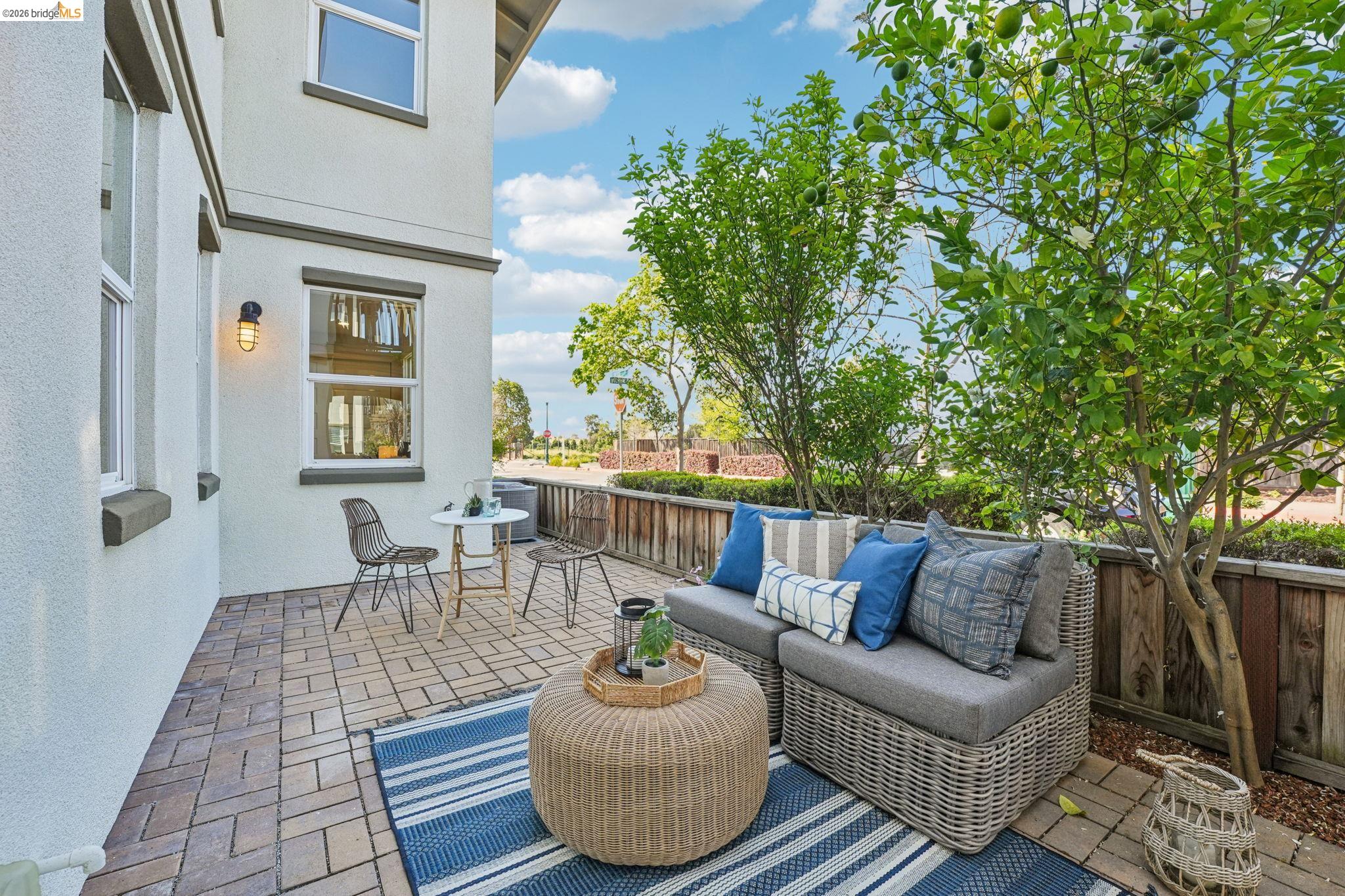 Detail Gallery Image 10 of 60 For 2770 Bette St, Alameda,  CA 94501 - 4 Beds | 3/1 Baths