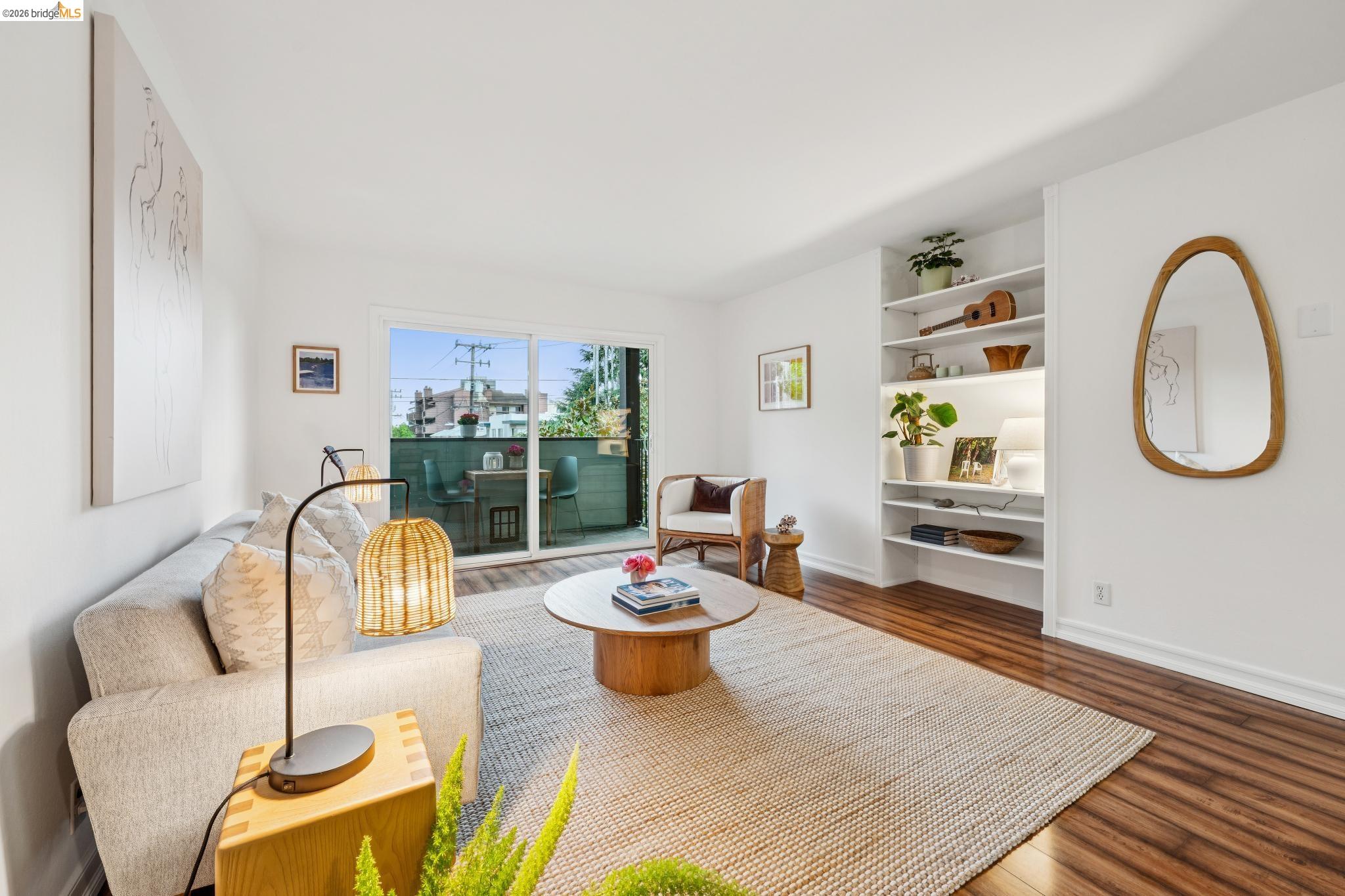 Photo #2: 41129613 Listing: Photo #2