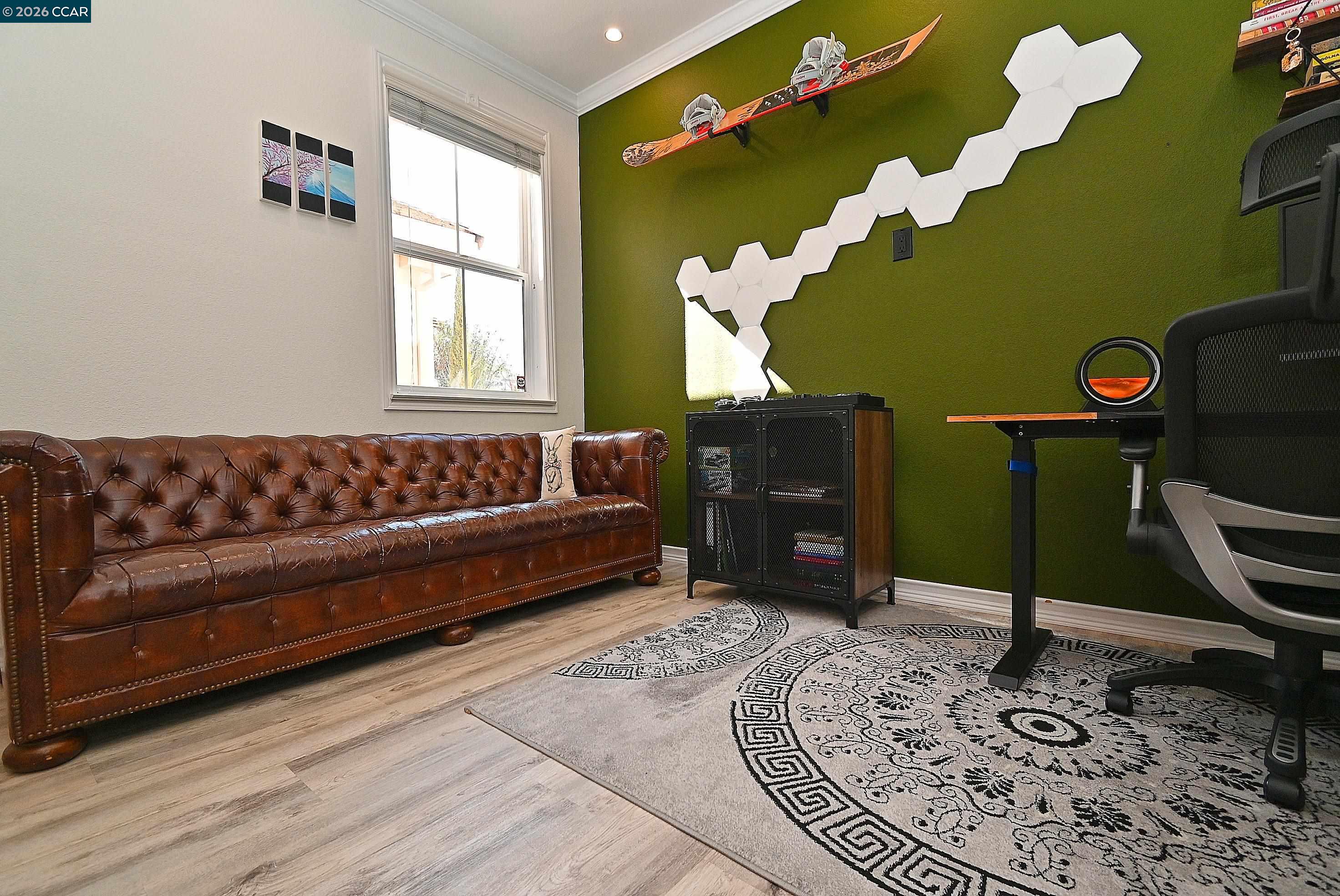 Detail Gallery Image 16 of 50 For 829 Deer Spring Cir, Concord,  CA 94521 - 5 Beds | 2/1 Baths