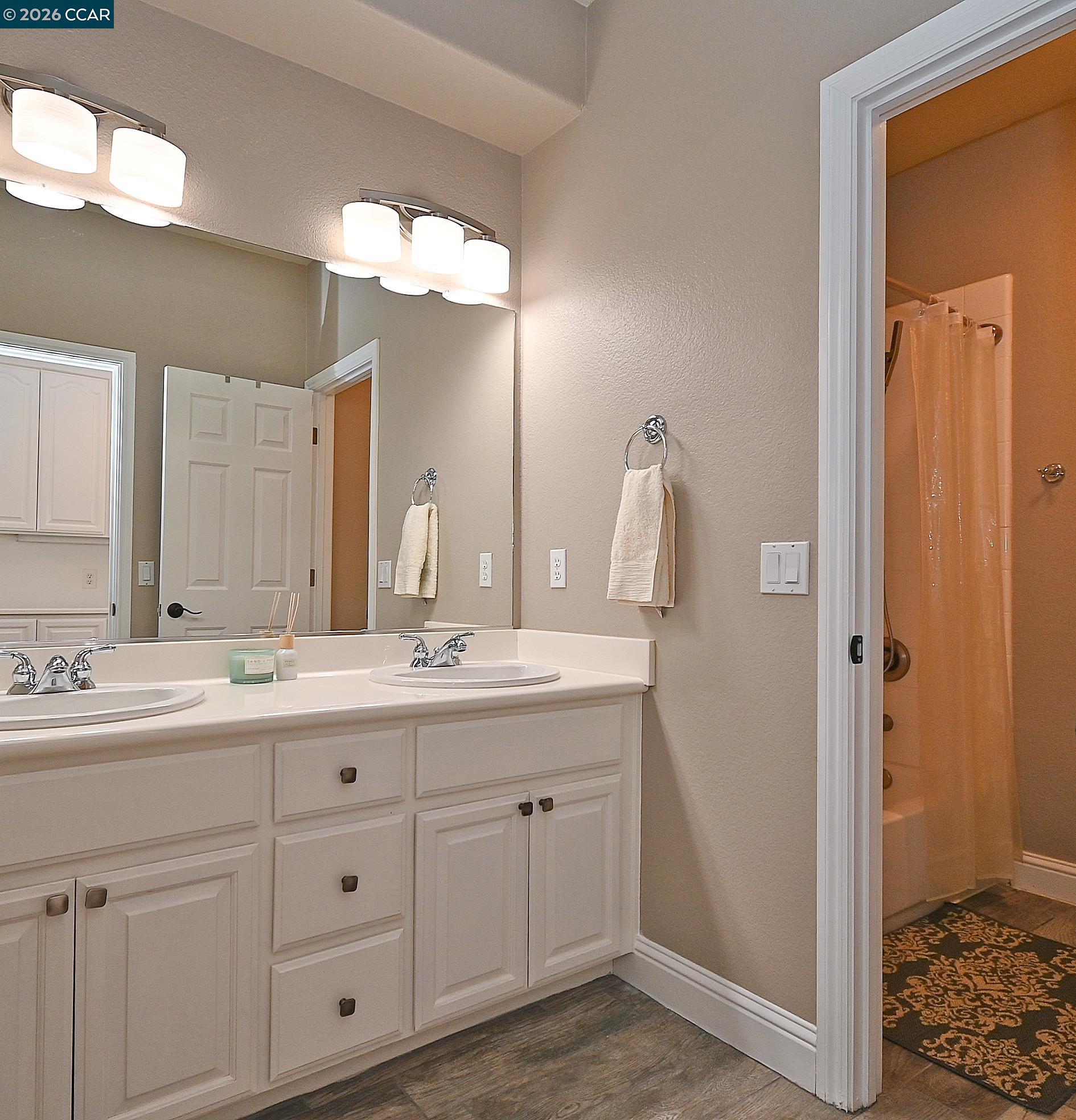 Detail Gallery Image 28 of 50 For 829 Deer Spring Cir, Concord,  CA 94521 - 5 Beds | 2/1 Baths