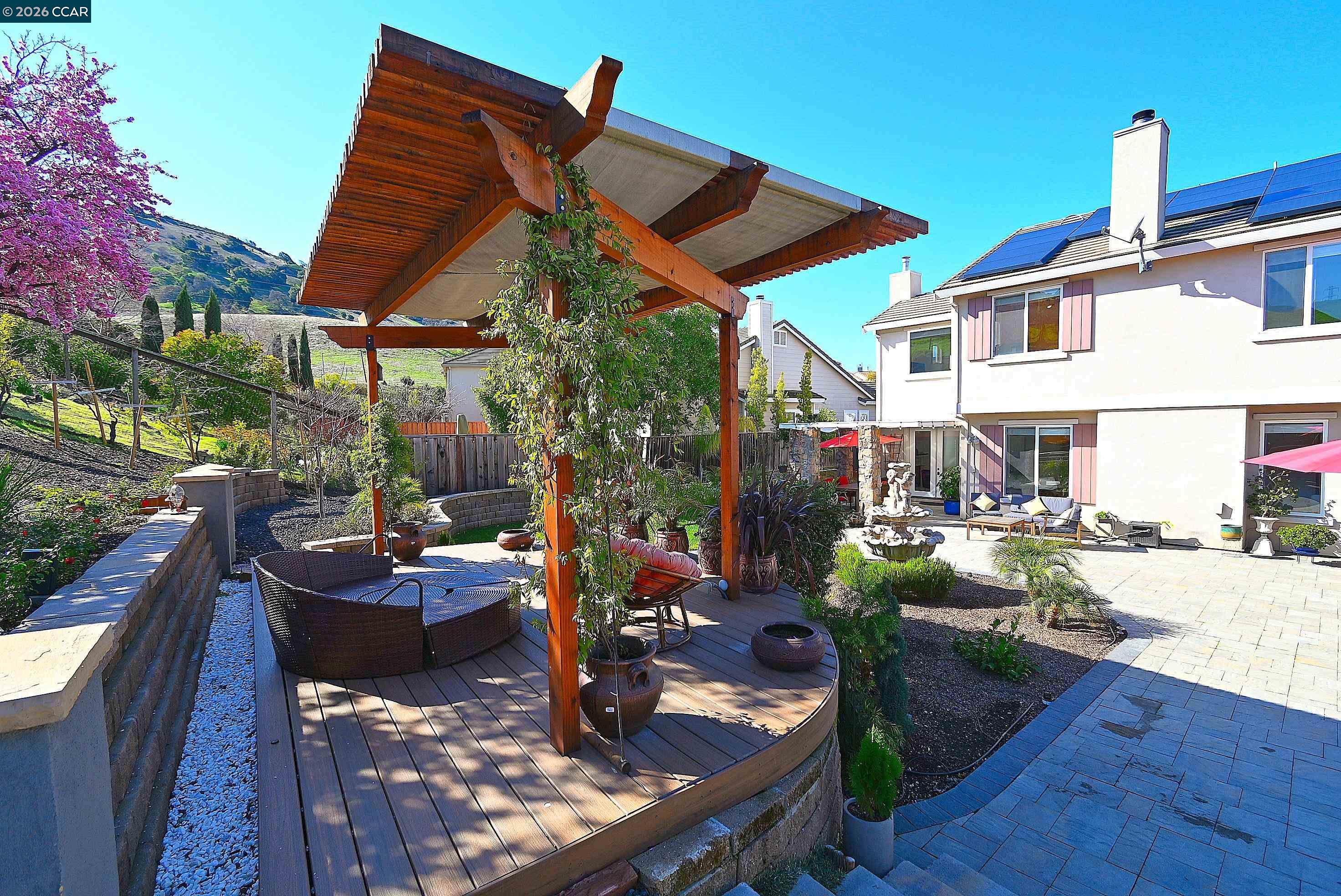 Detail Gallery Image 32 of 50 For 829 Deer Spring Cir, Concord,  CA 94521 - 5 Beds | 2/1 Baths