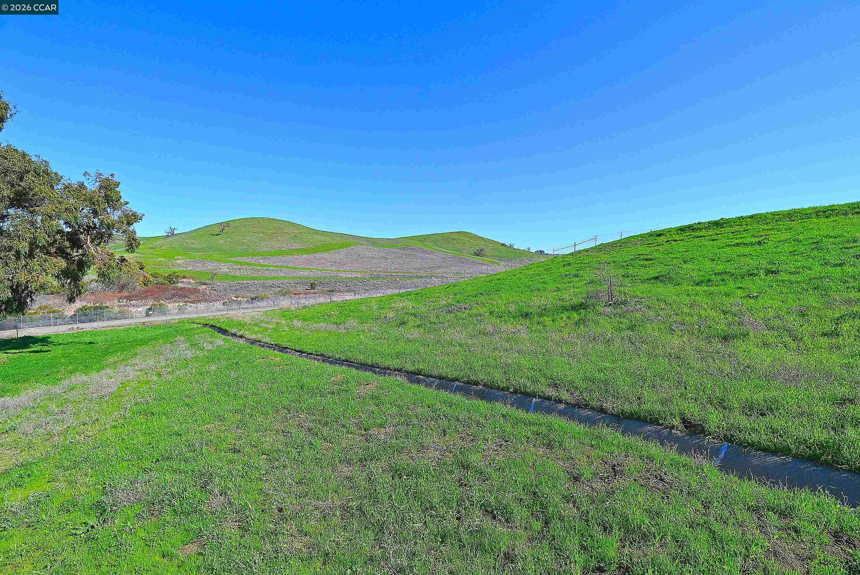 Detail Gallery Image 43 of 50 For 829 Deer Spring Cir, Concord,  CA 94521 - 5 Beds | 2/1 Baths