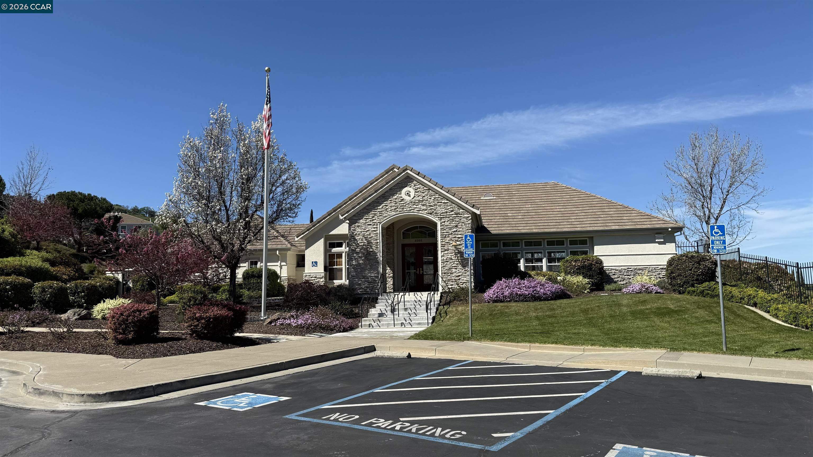 Detail Gallery Image 44 of 50 For 829 Deer Spring Cir, Concord,  CA 94521 - 5 Beds | 2/1 Baths