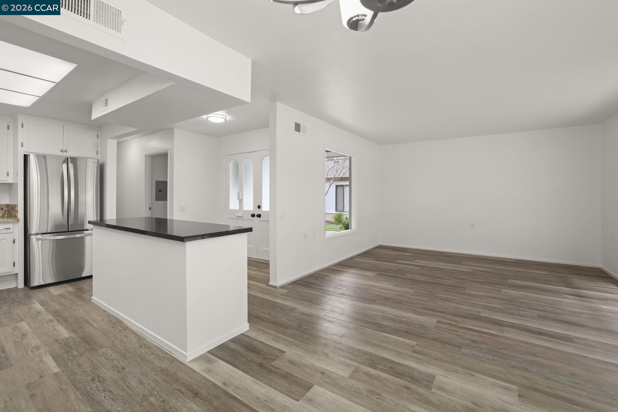 Photo #13: 41129619 Listing: Photo #13