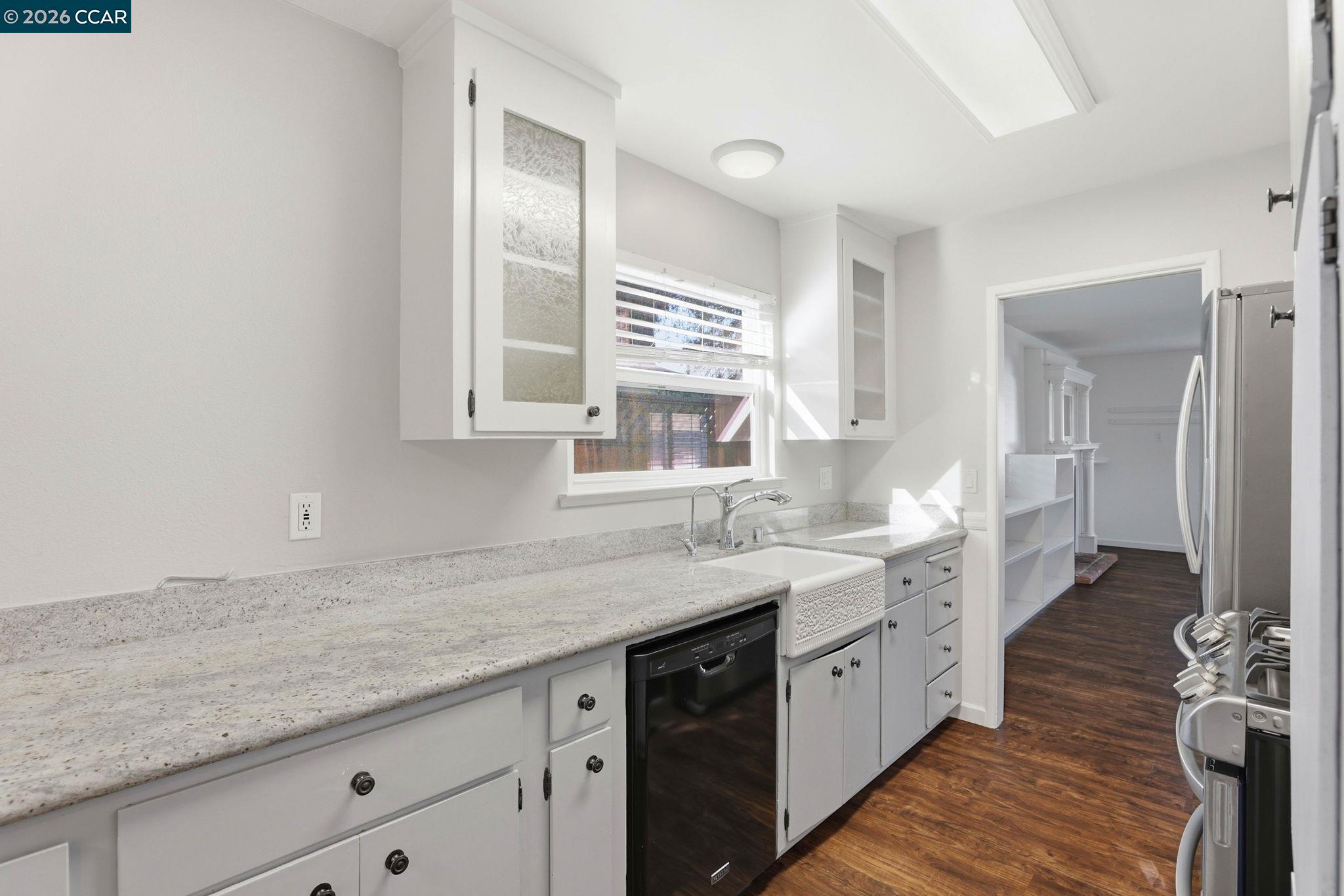 Detail Gallery Image 13 of 37 For 807 Crane Ave, Livermore,  CA 94551 - 3 Beds | 2 Baths