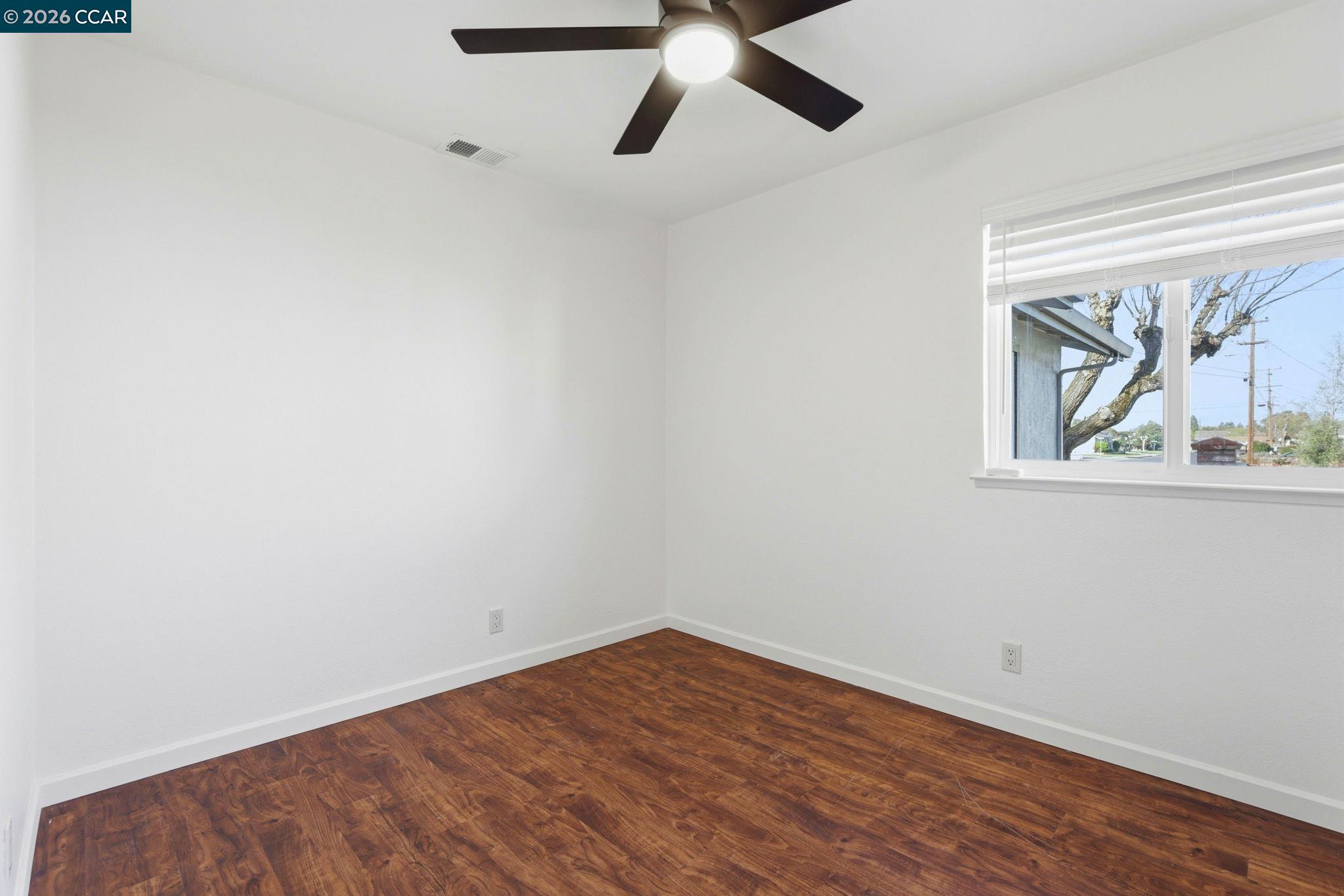 Detail Gallery Image 20 of 37 For 807 Crane Ave, Livermore,  CA 94551 - 3 Beds | 2 Baths