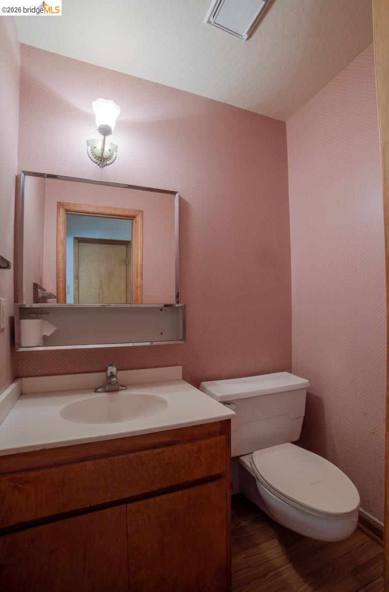 Detail Gallery Image 12 of 54 For 10420 N Airport, Columbia,  CA 95310 - 2 Beds | 2/1 Baths