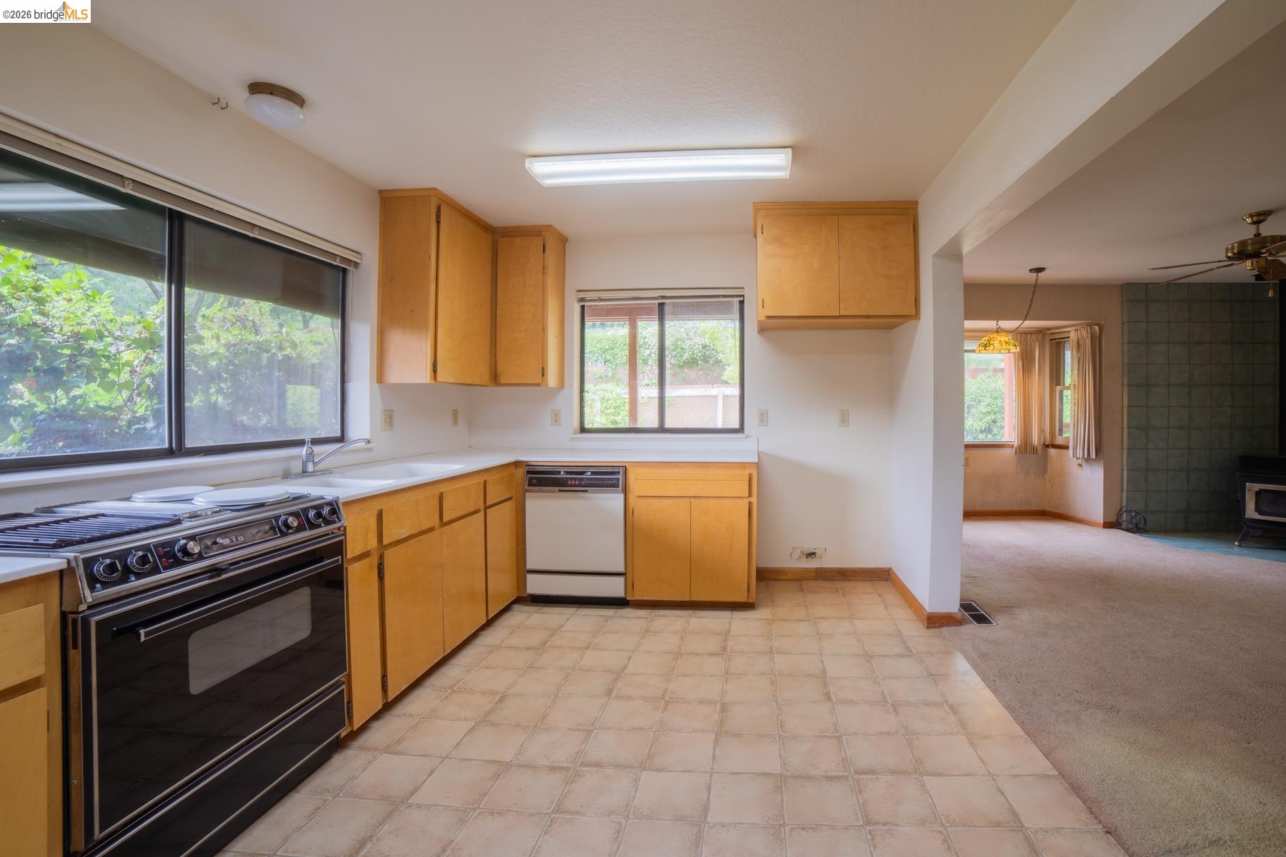 Detail Gallery Image 6 of 54 For 10420 N Airport, Columbia,  CA 95310 - 2 Beds | 2/1 Baths