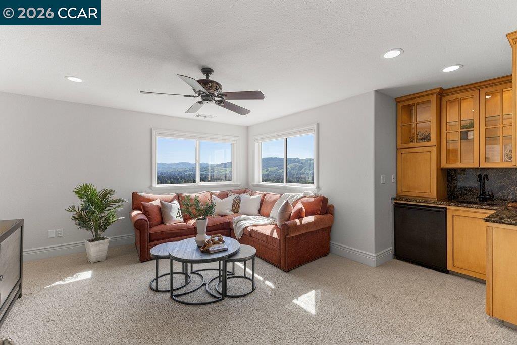 Detail Gallery Image 34 of 54 For 251 Santiago Ln, Danville,  CA 94526 - 7 Beds | 7/2 Baths