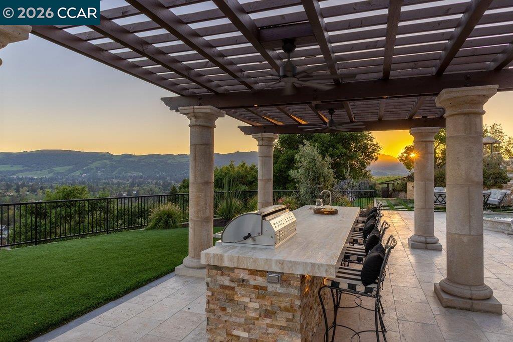 Detail Gallery Image 49 of 54 For 251 Santiago Ln, Danville,  CA 94526 - 7 Beds | 7/2 Baths