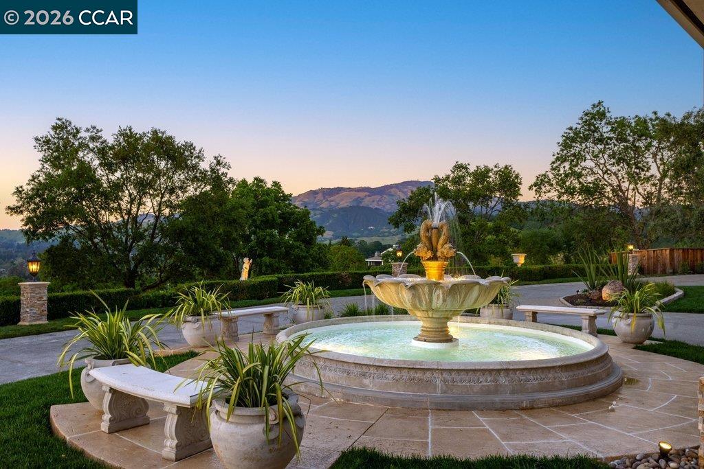 Detail Gallery Image 53 of 54 For 251 Santiago Ln, Danville,  CA 94526 - 7 Beds | 7/2 Baths